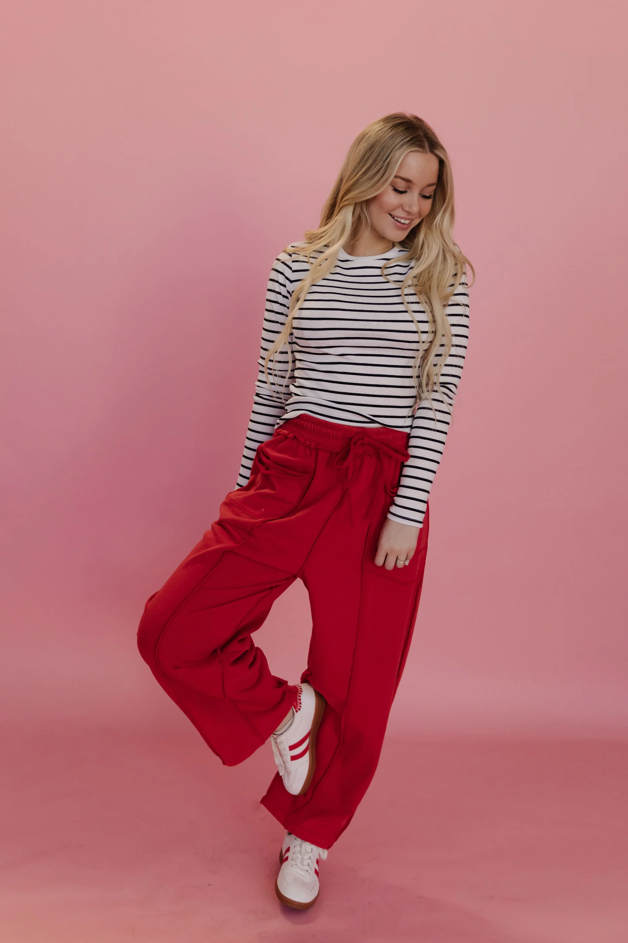 THE GAIA BARREL KNIT UTILITY PANTS IN RED - Image 3