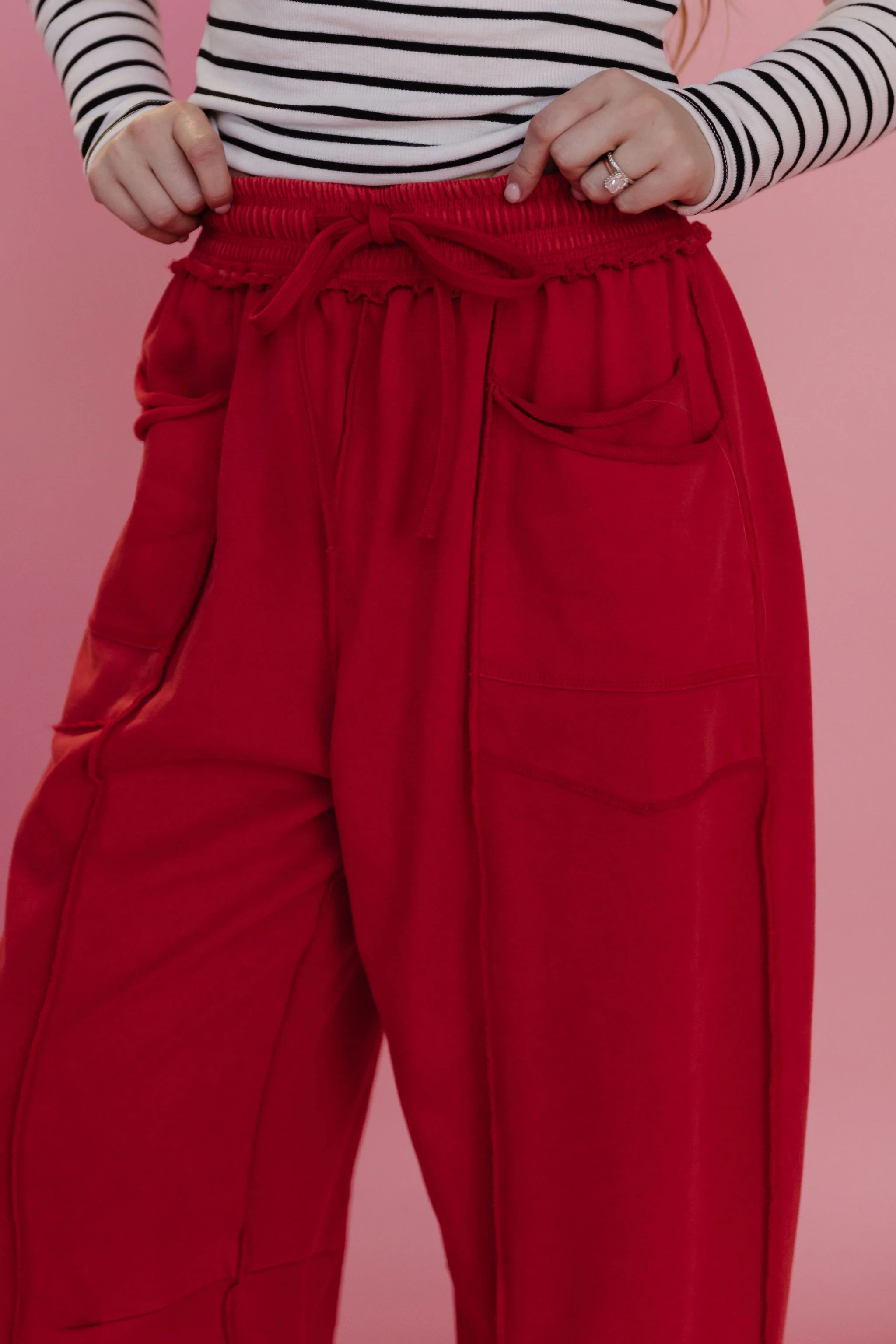 THE GAIA BARREL KNIT UTILITY PANTS IN RED - Image 5