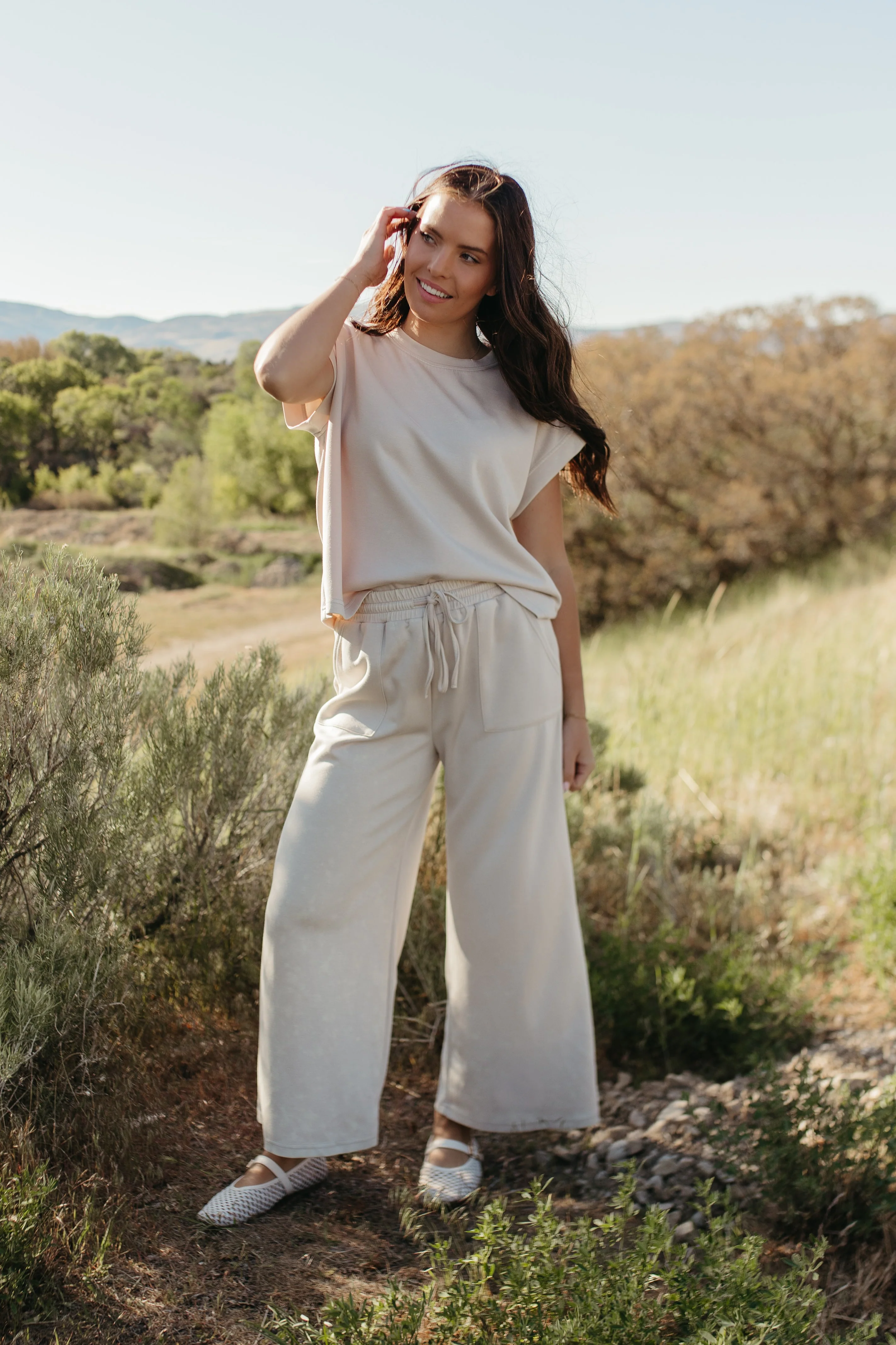 THE GENEVIEVE MINERAL WASHED TOP IN CREAM - Image 3