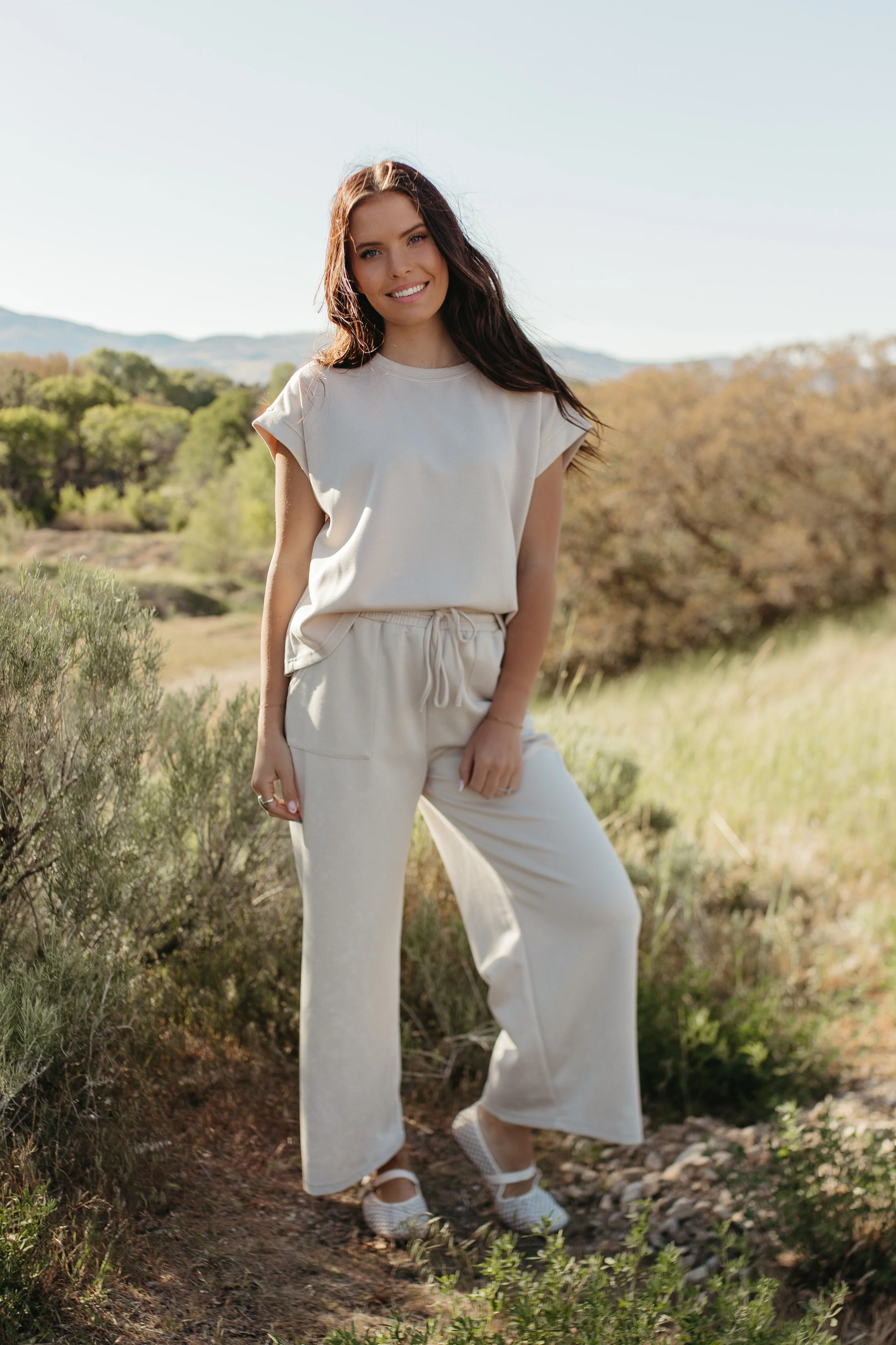 THE GENEVIEVE MINERAL WASHED TOP IN CREAM - Image 4