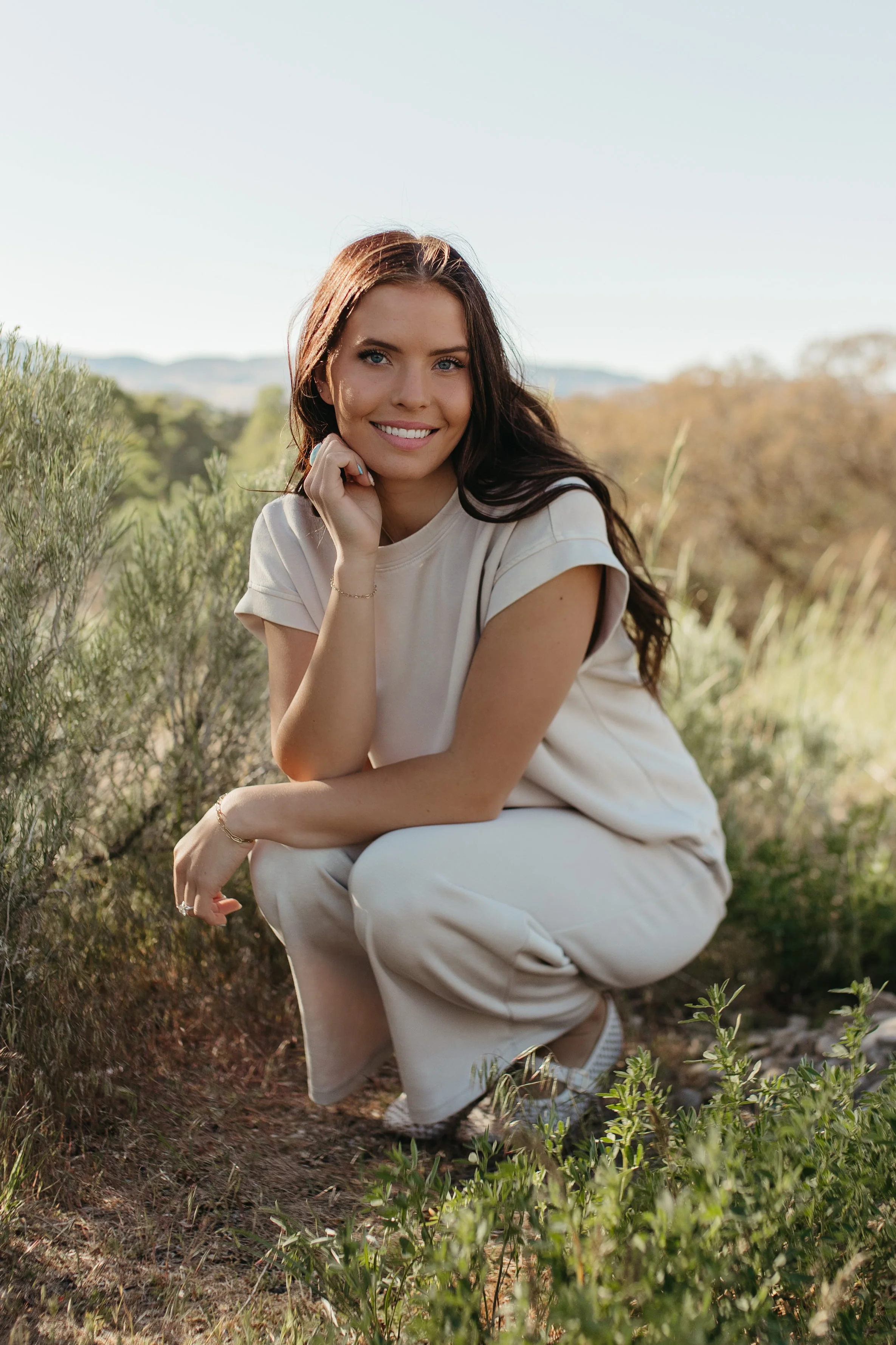 THE GENEVIEVE MINERAL WASHED TOP IN CREAM - Image 6