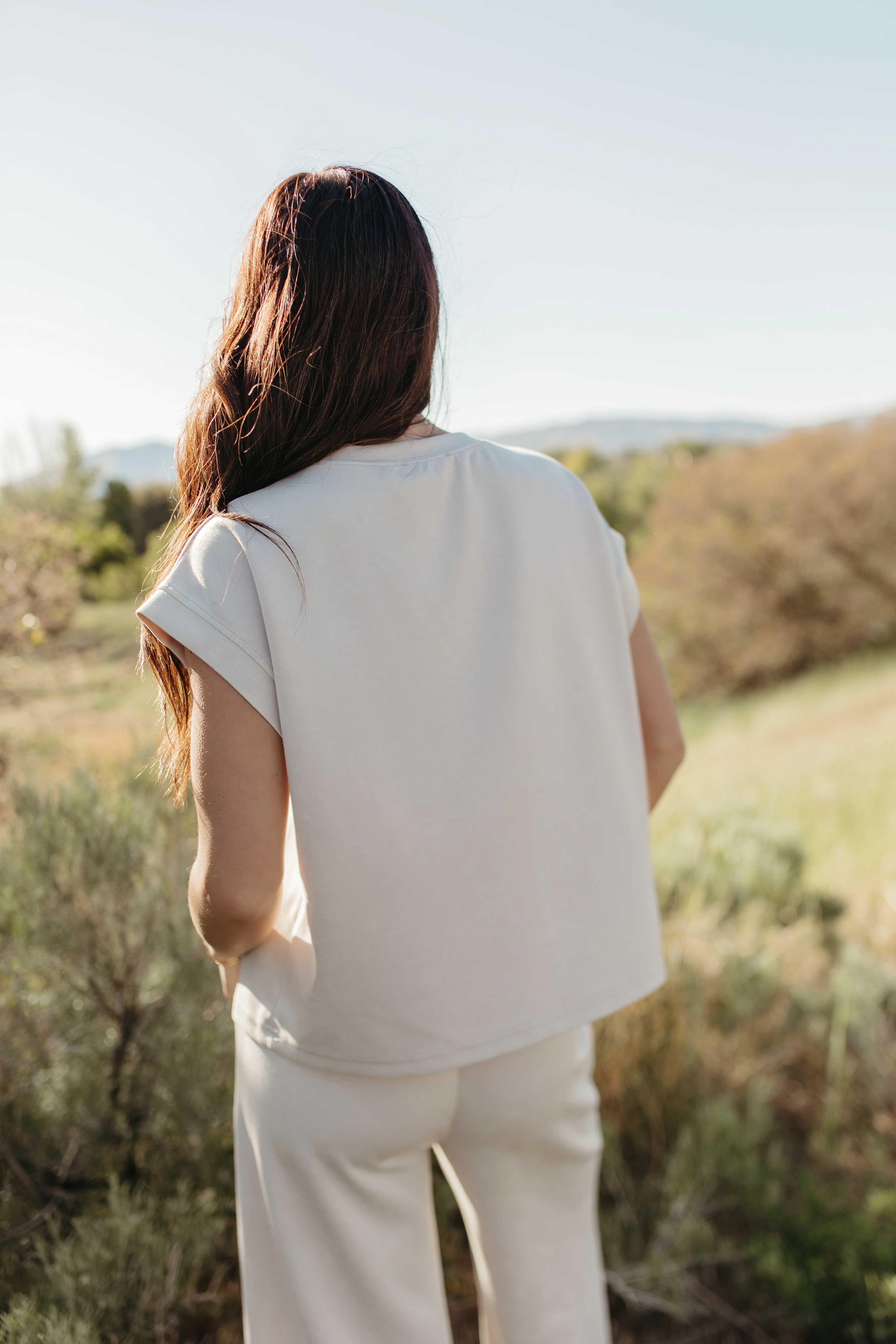 THE GENEVIEVE MINERAL WASHED TOP IN CREAM - Image 7
