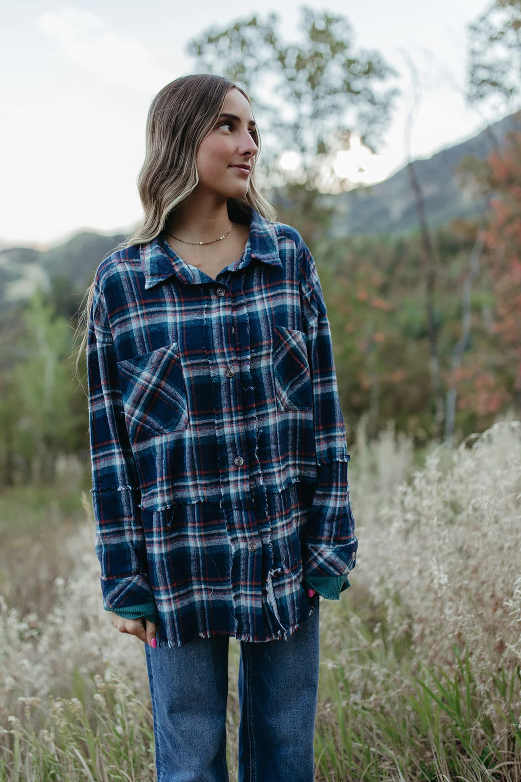 THE GEORGIA FLANNEL SHACKET IN NAVY - Image 3