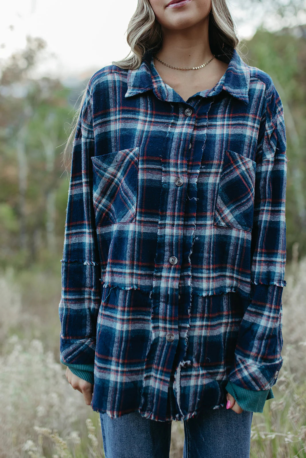 THE GEORGIA FLANNEL SHACKET IN NAVY - Image 4