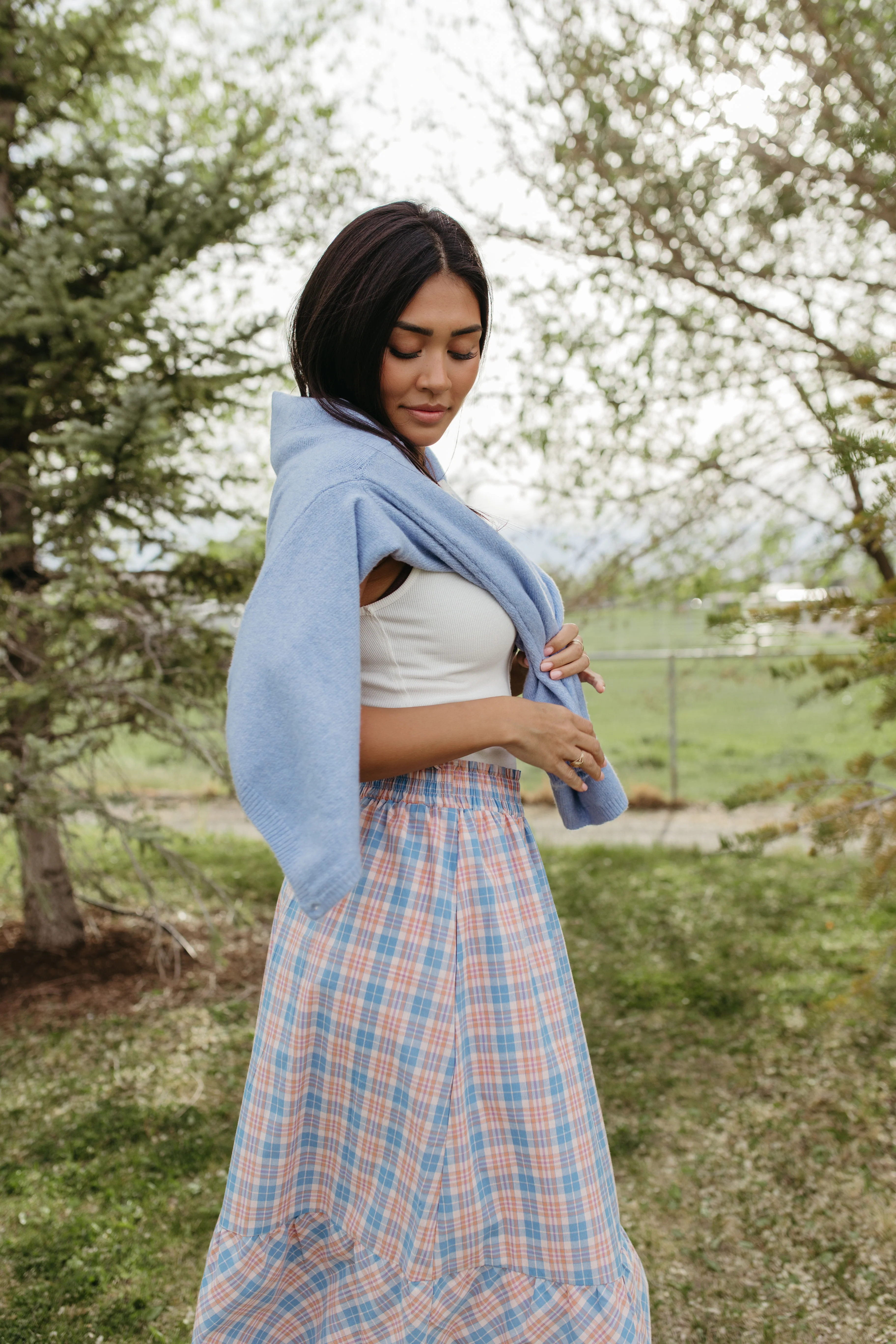 THE GIANNA GINGHAM MIDI SKIRT IN BLUE - Image 5