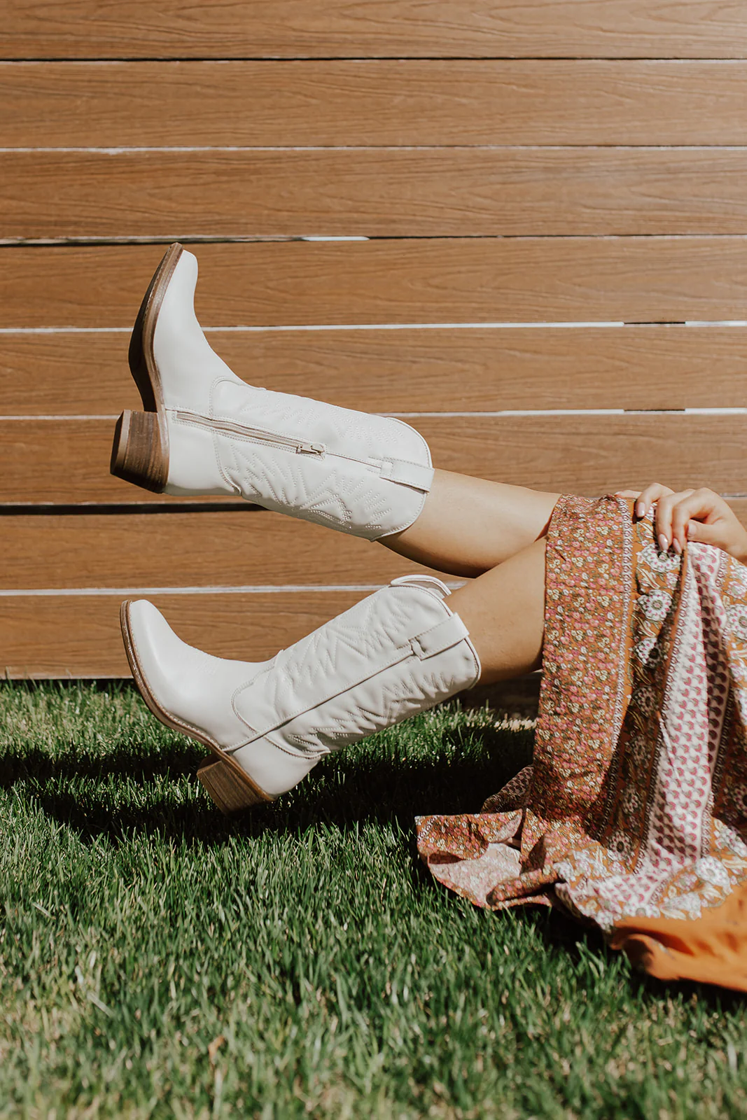 THE HAYWARD WHITE LEATHER BOOTS BY STEVE MADDEN - Image 4