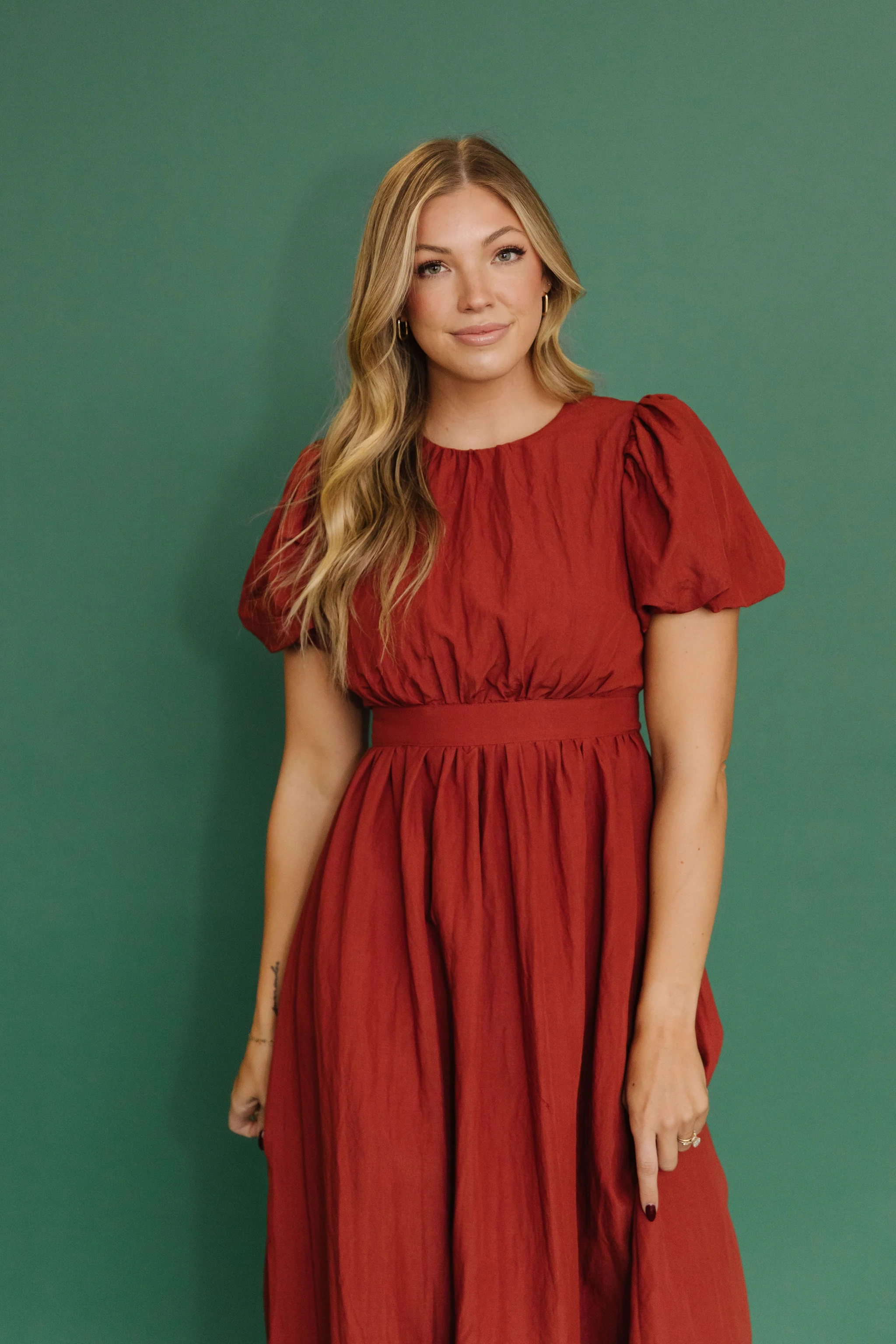 THE HAZEL PUFF SLEEVE DRESS IN RUST - Image 4