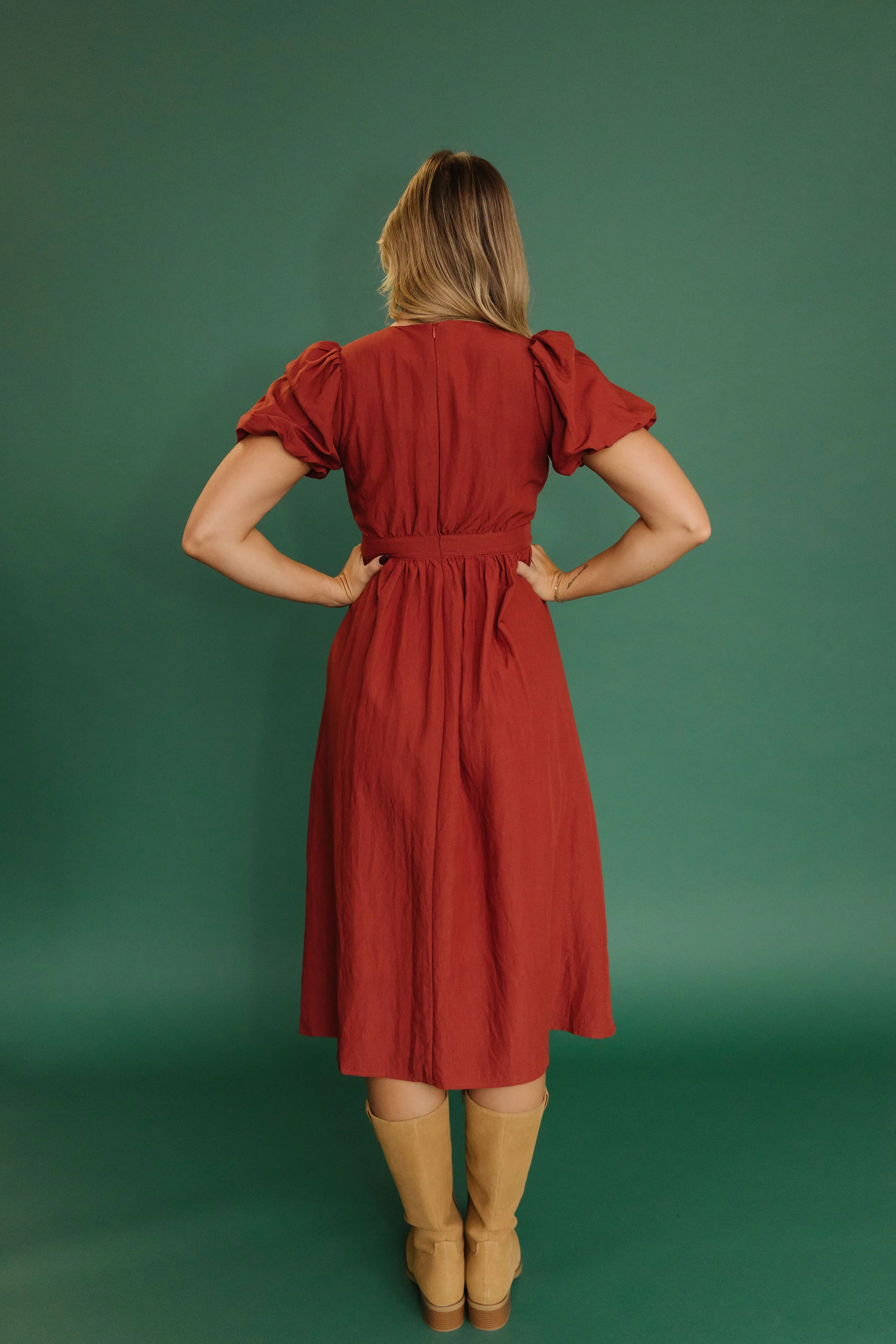 THE HAZEL PUFF SLEEVE DRESS IN RUST - Image 5