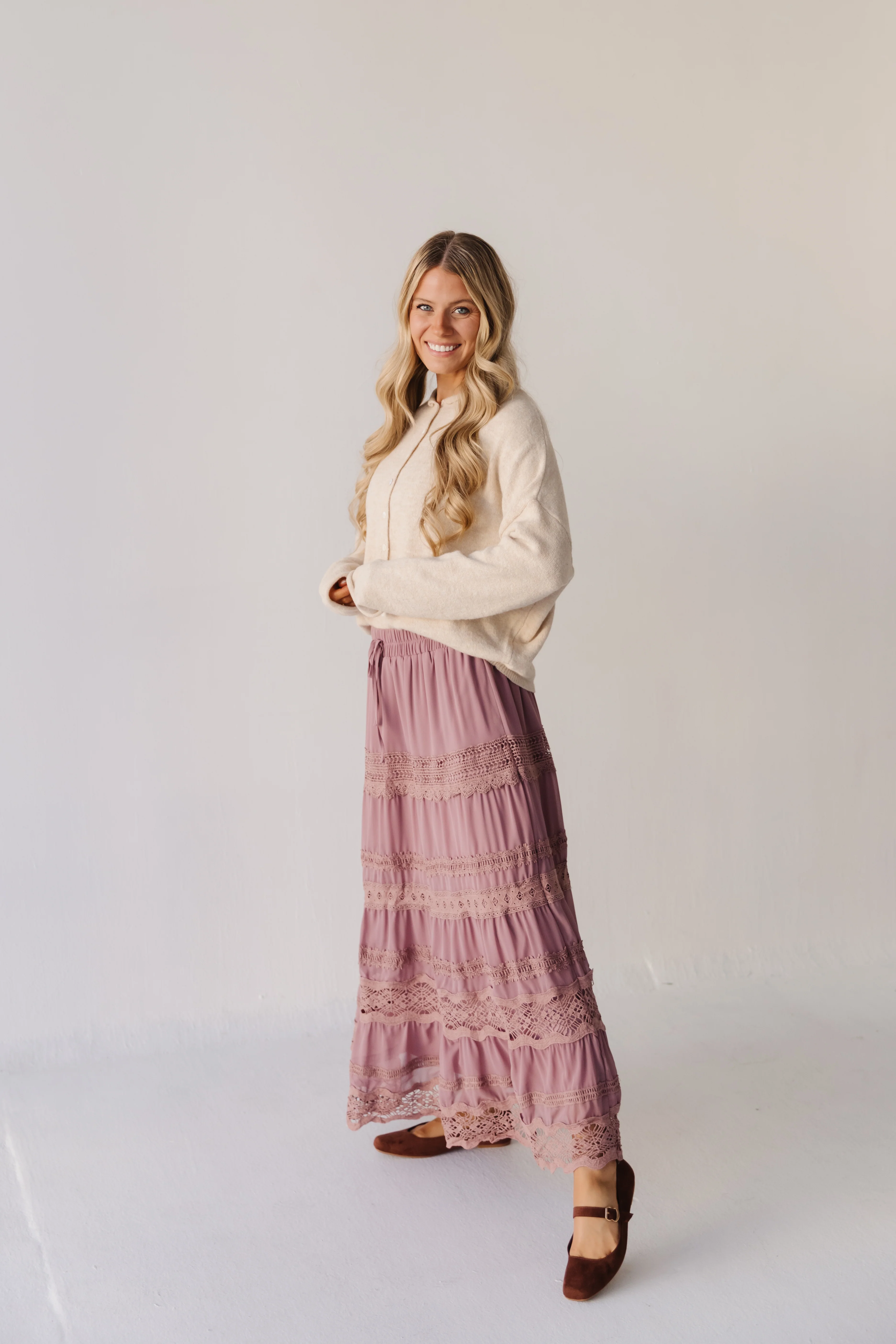 THE HELENA CHIFFON LACE TRIM SKIRT IN MAUVE - Image 3