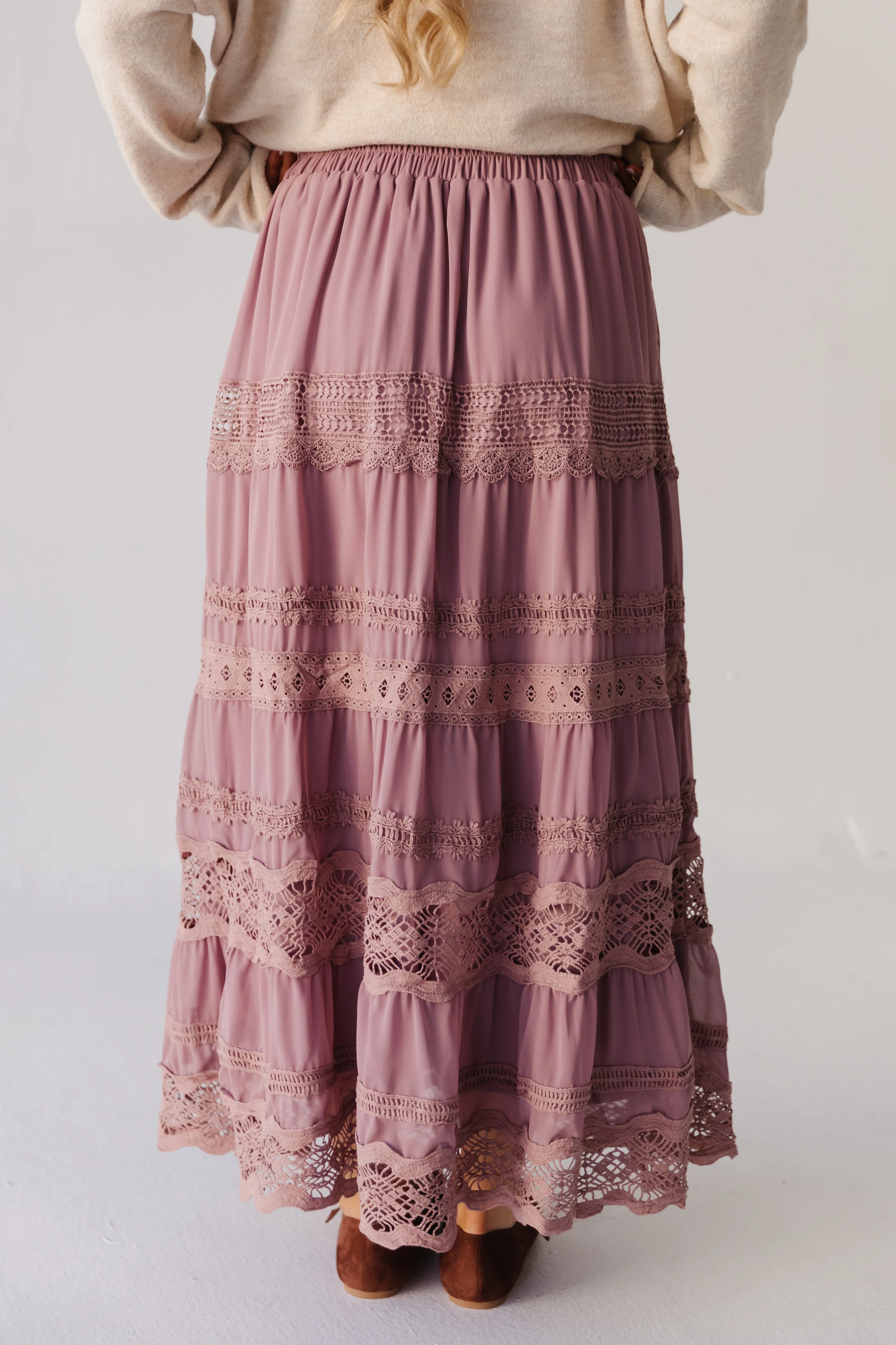 THE HELENA CHIFFON LACE TRIM SKIRT IN MAUVE - Image 5