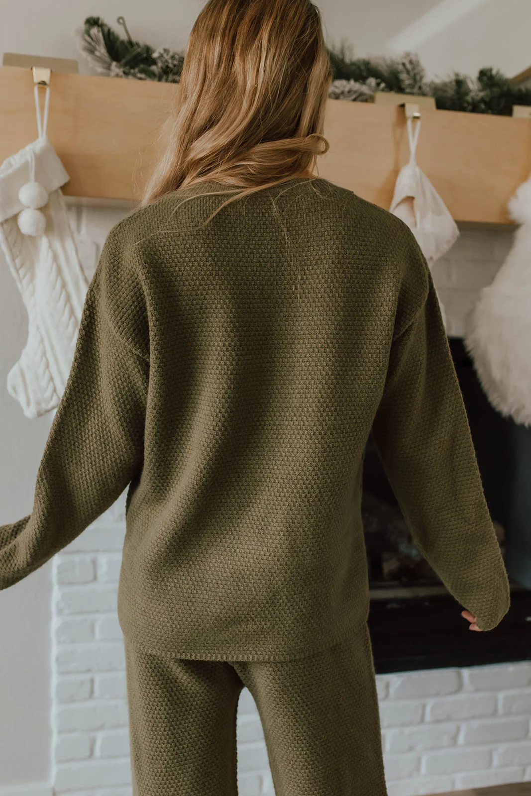 THE HENLEY SWEATER SET IN OLIVE - Image 7