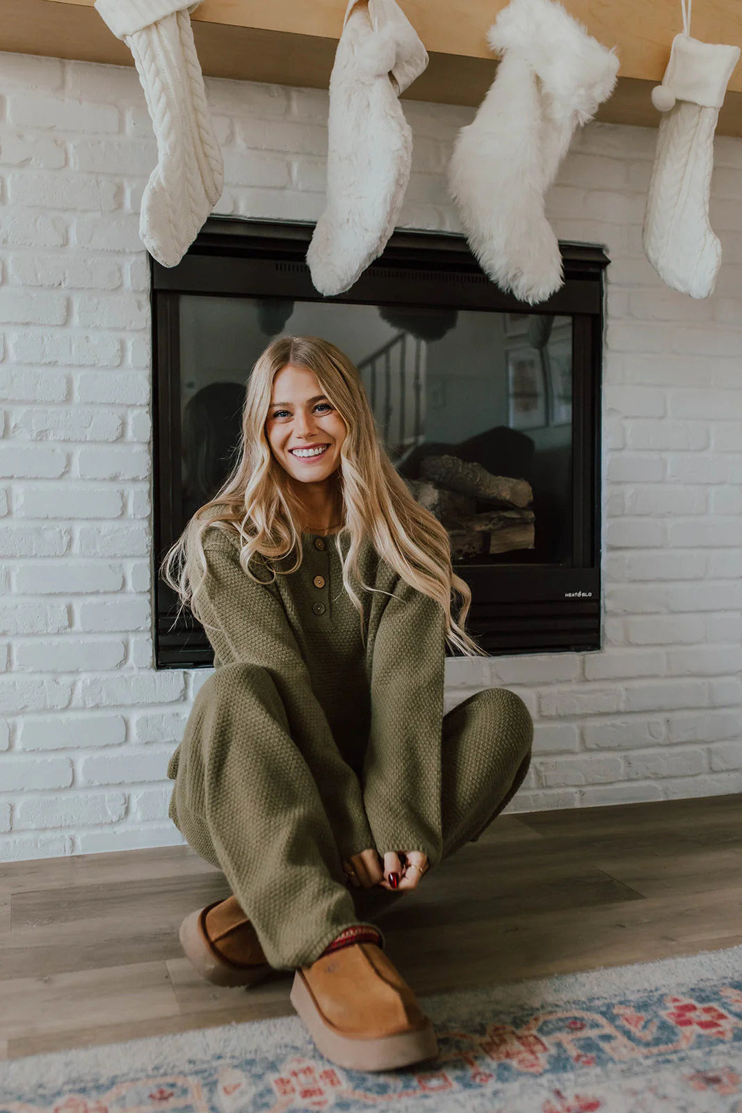 THE HENLEY SWEATER SET IN OLIVE - Image 9