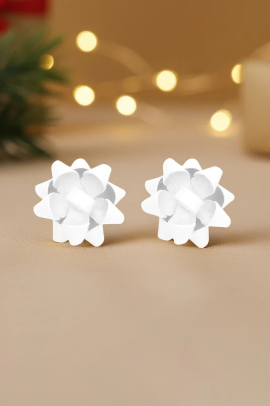 THE HOLIDAY BOW STUD EARRINGS SMALL - Image 5