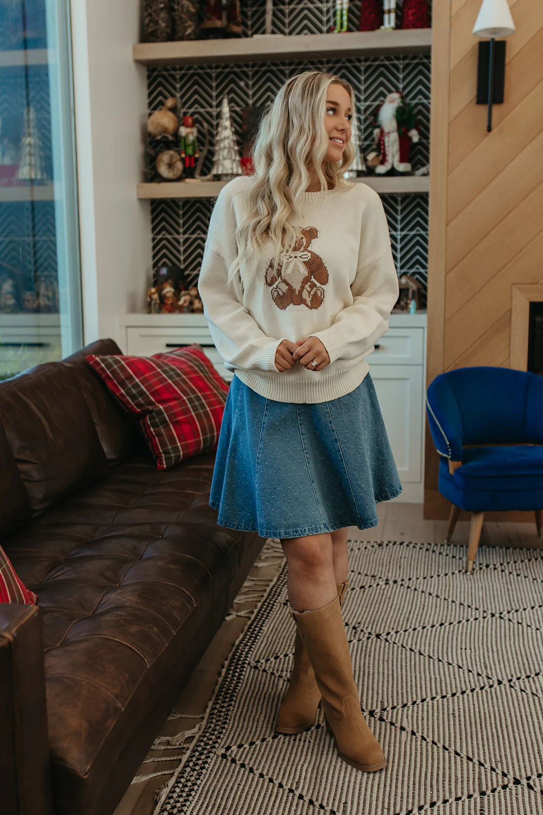 THE HONEY BEAR SWEATER IN CREAM - Image 3