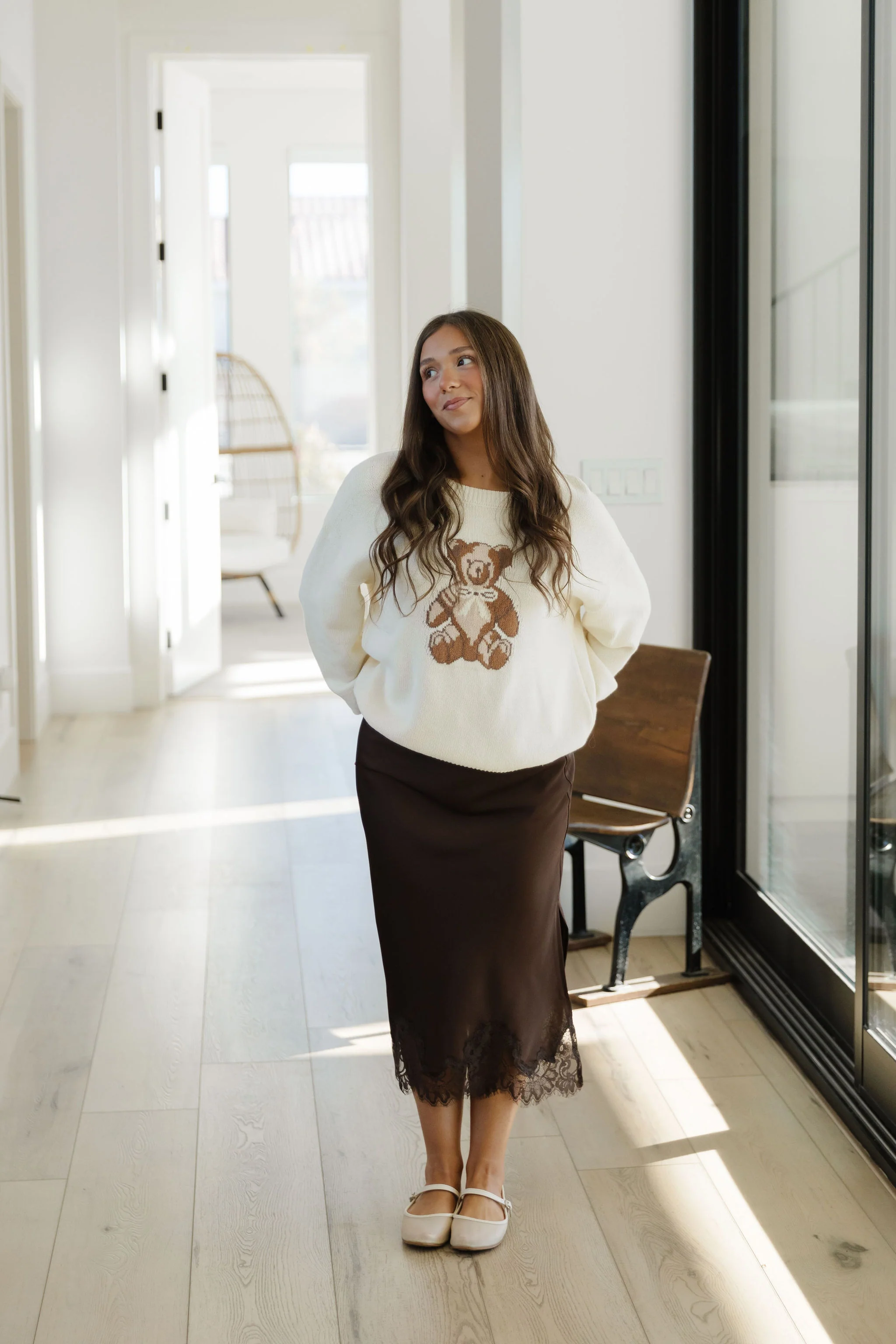 THE HONEY BEAR SWEATER IN CREAM - Image 9
