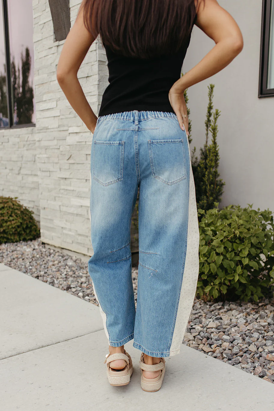 THE ISABELLA FLORAL PRINT BARREL JEANS - Image 6