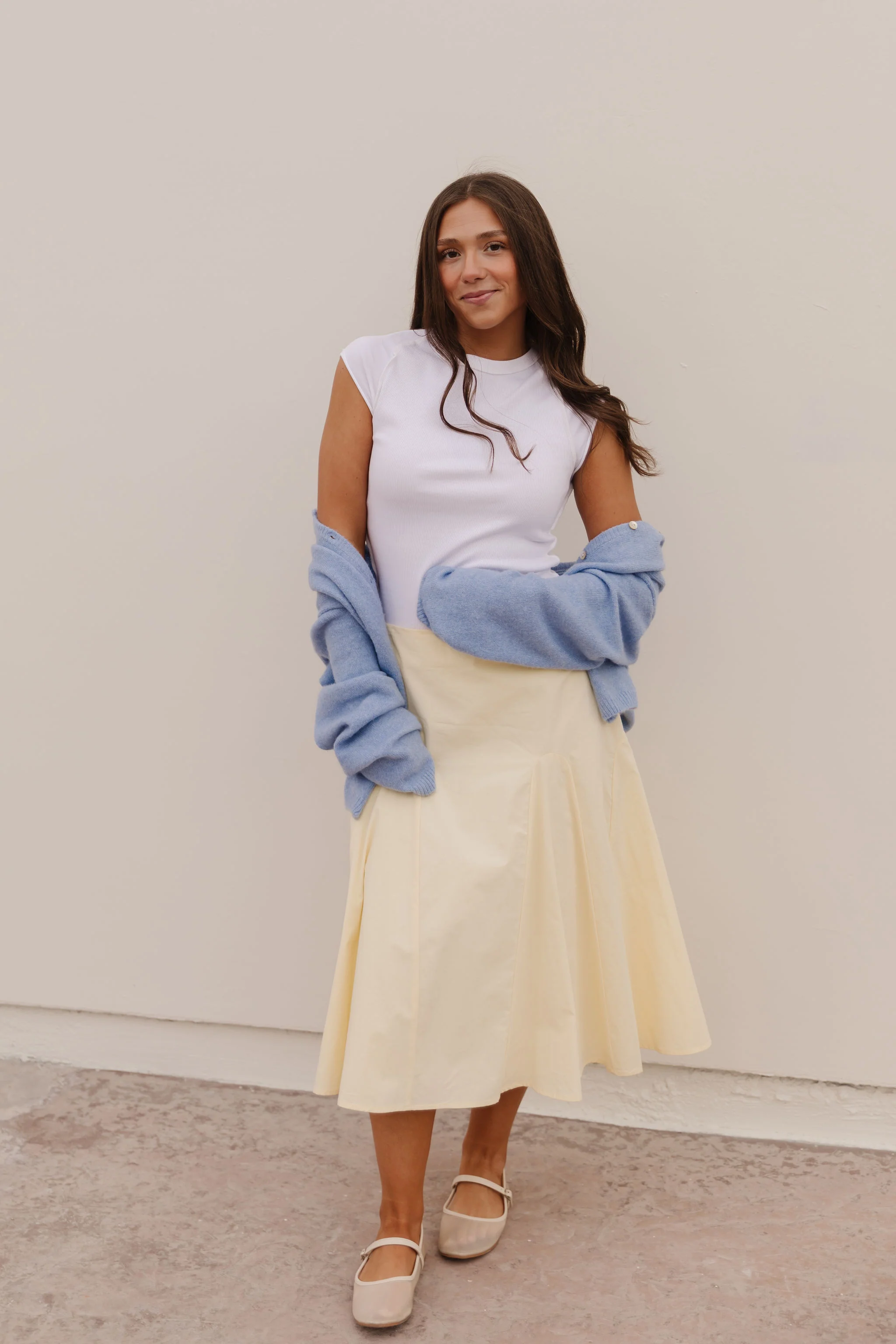 THE JANEE POPLIN MIDI SKIRT IN LEMON - Image 6