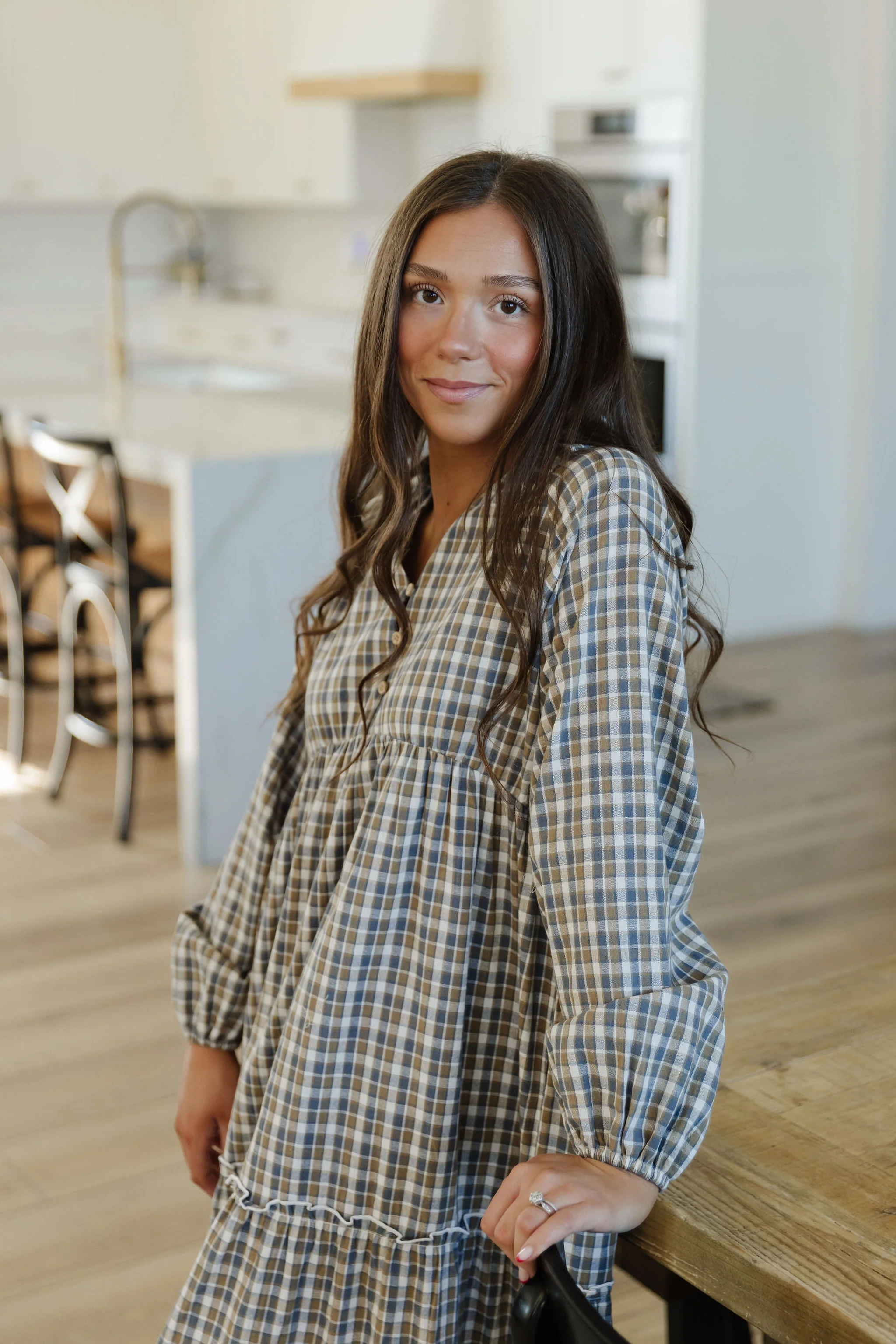 THE JANELLE PLAID MAXI DRESS IN GRAY - Image 3