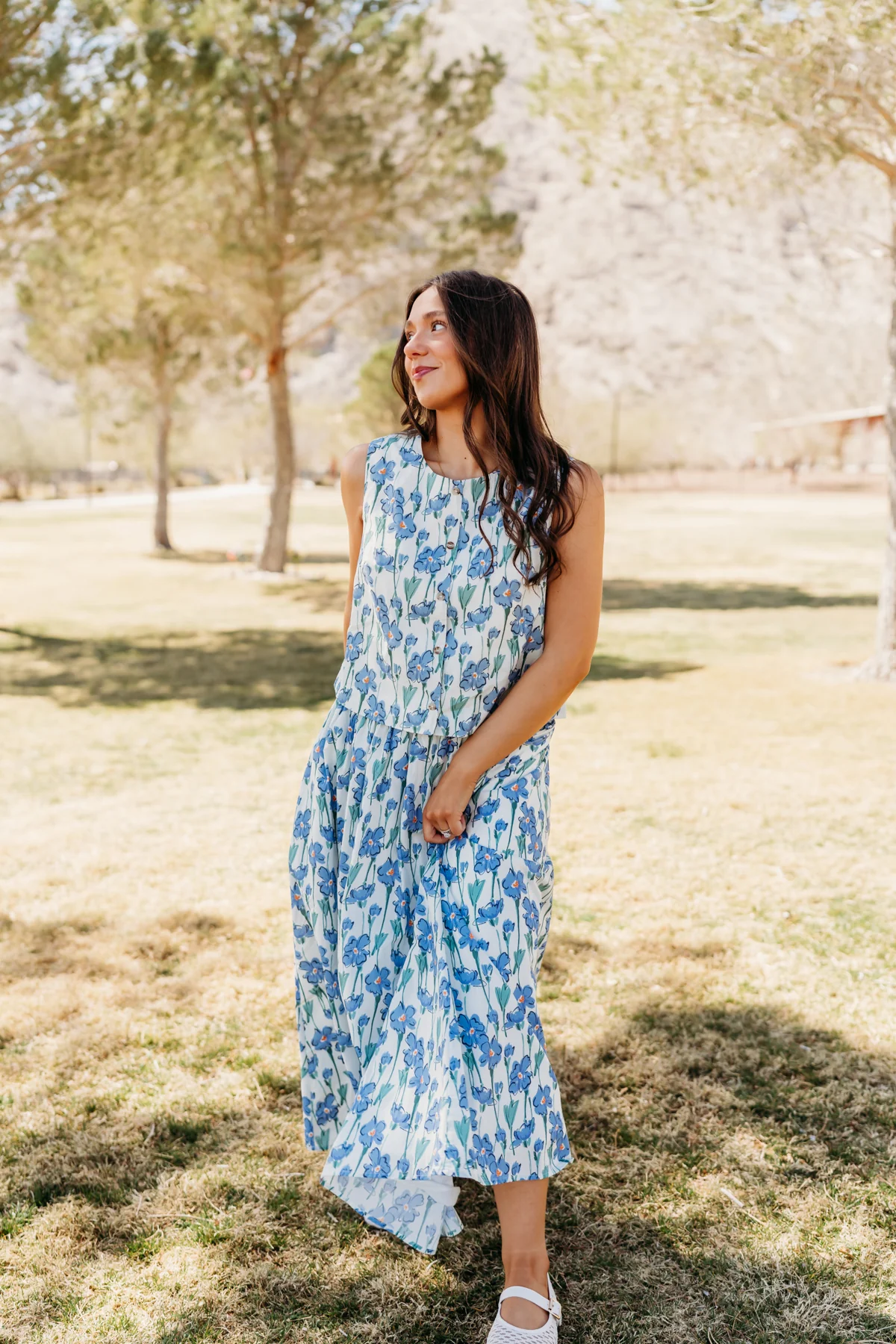 THE JANSYN FLORAL SKIRT IN BLUE