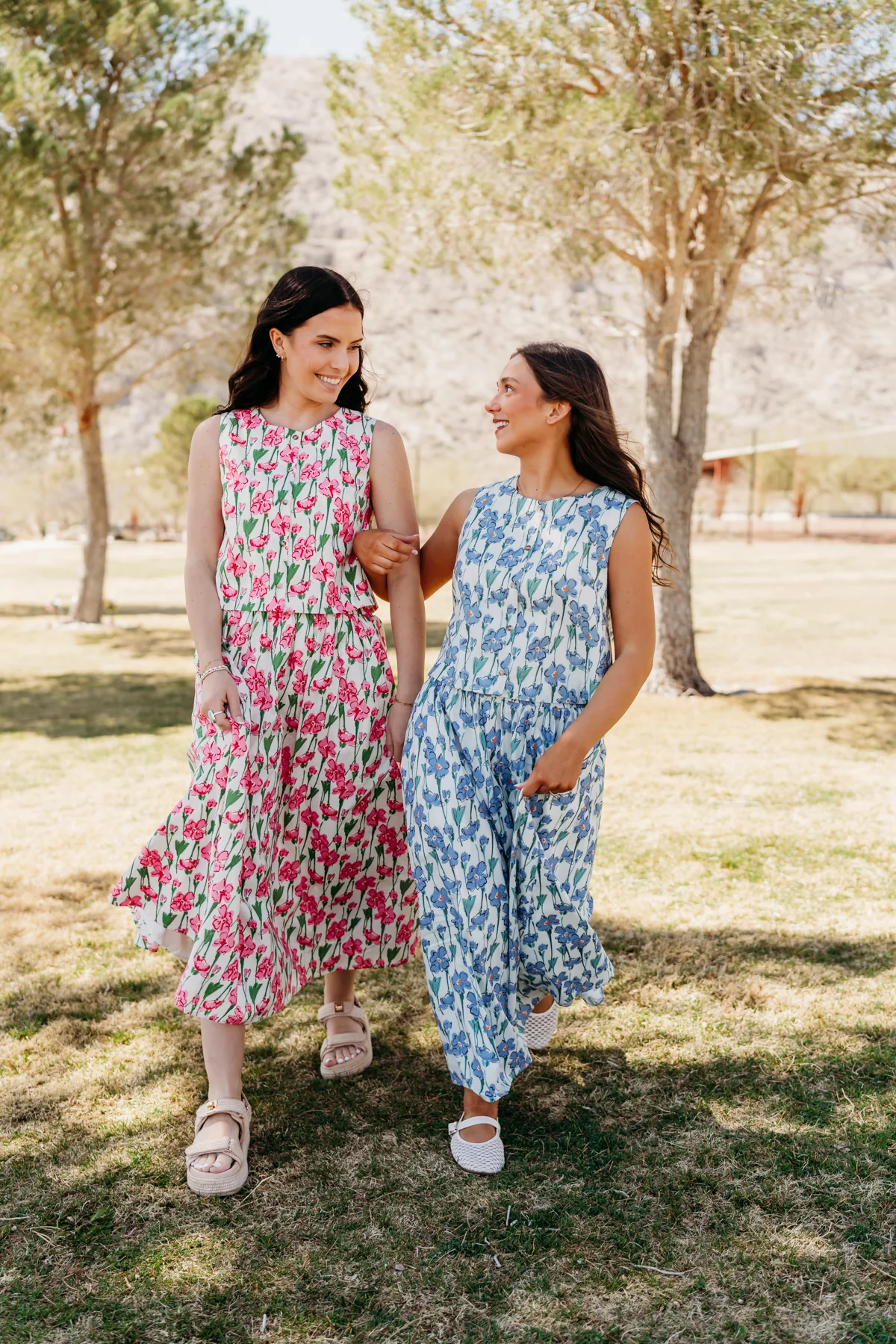 THE JANSYN FLORAL SKIRT IN BLUE - Image 6