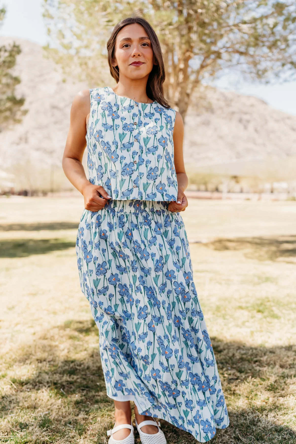 THE JANSYN FLORAL TANK IN BLUE - Image 4
