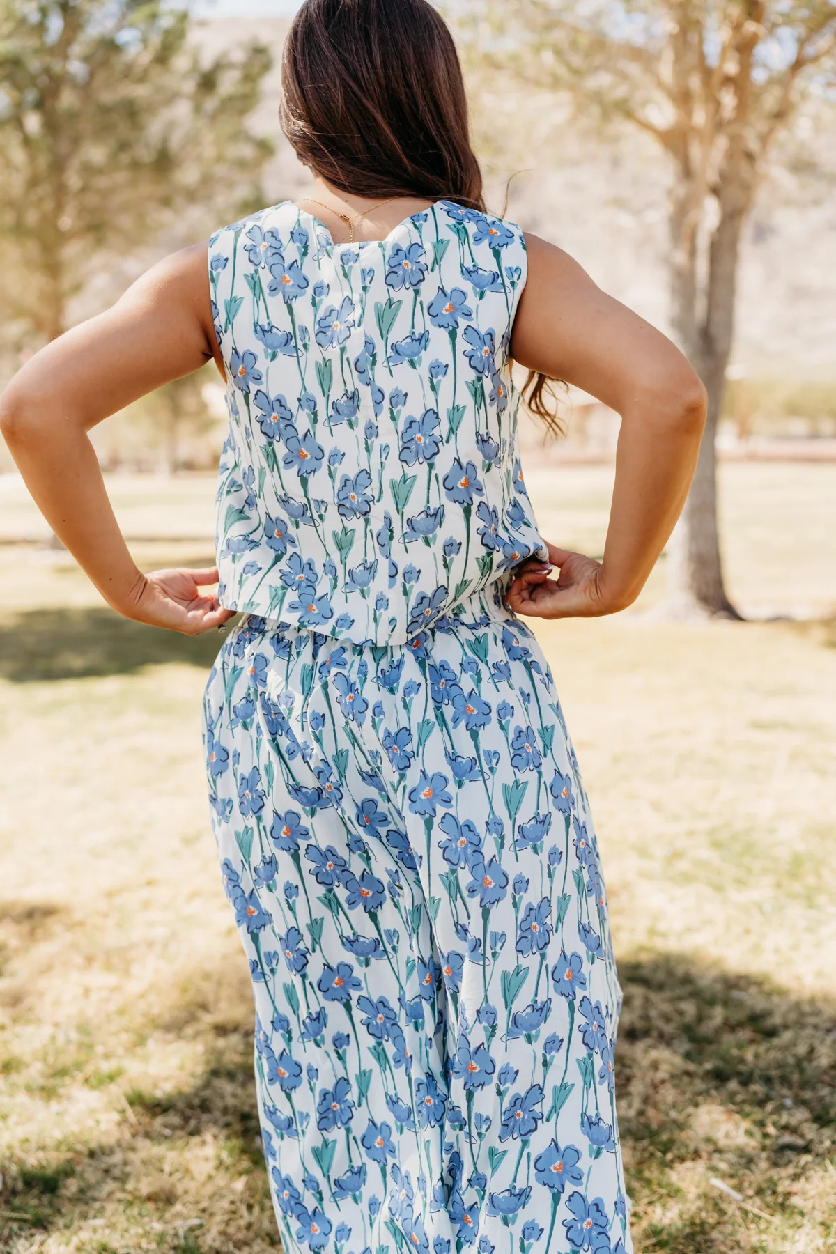 THE JANSYN FLORAL TANK IN BLUE - Image 5