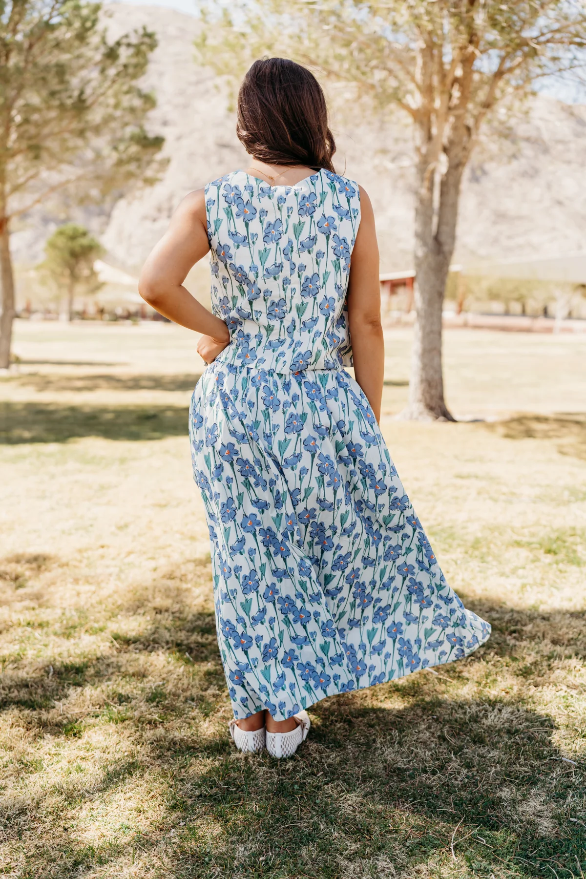 THE JANSYN FLORAL TANK IN BLUE - Image 6