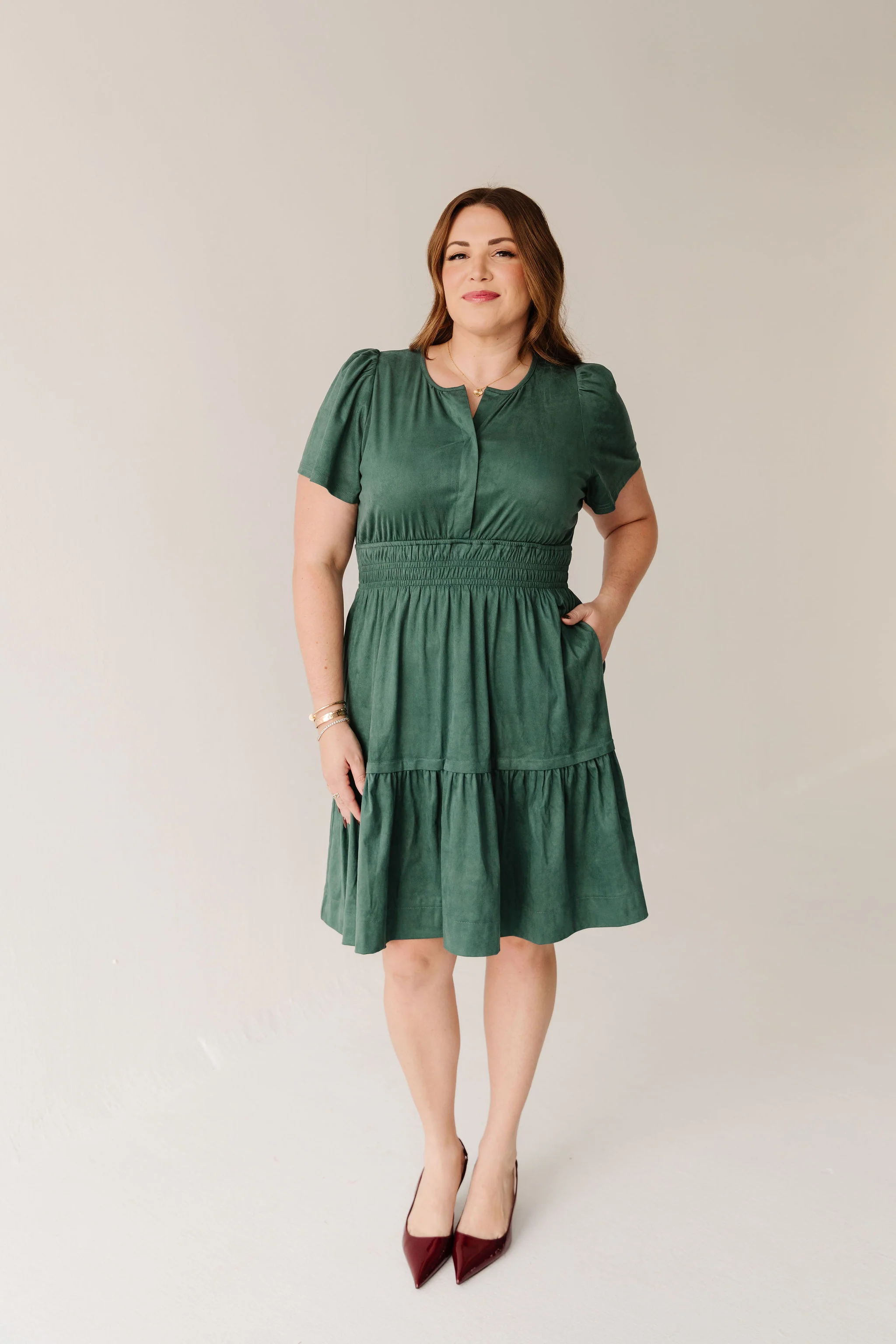 THE JASMINE SUEDE DRESS IN HUNTER GREEN - Image 4