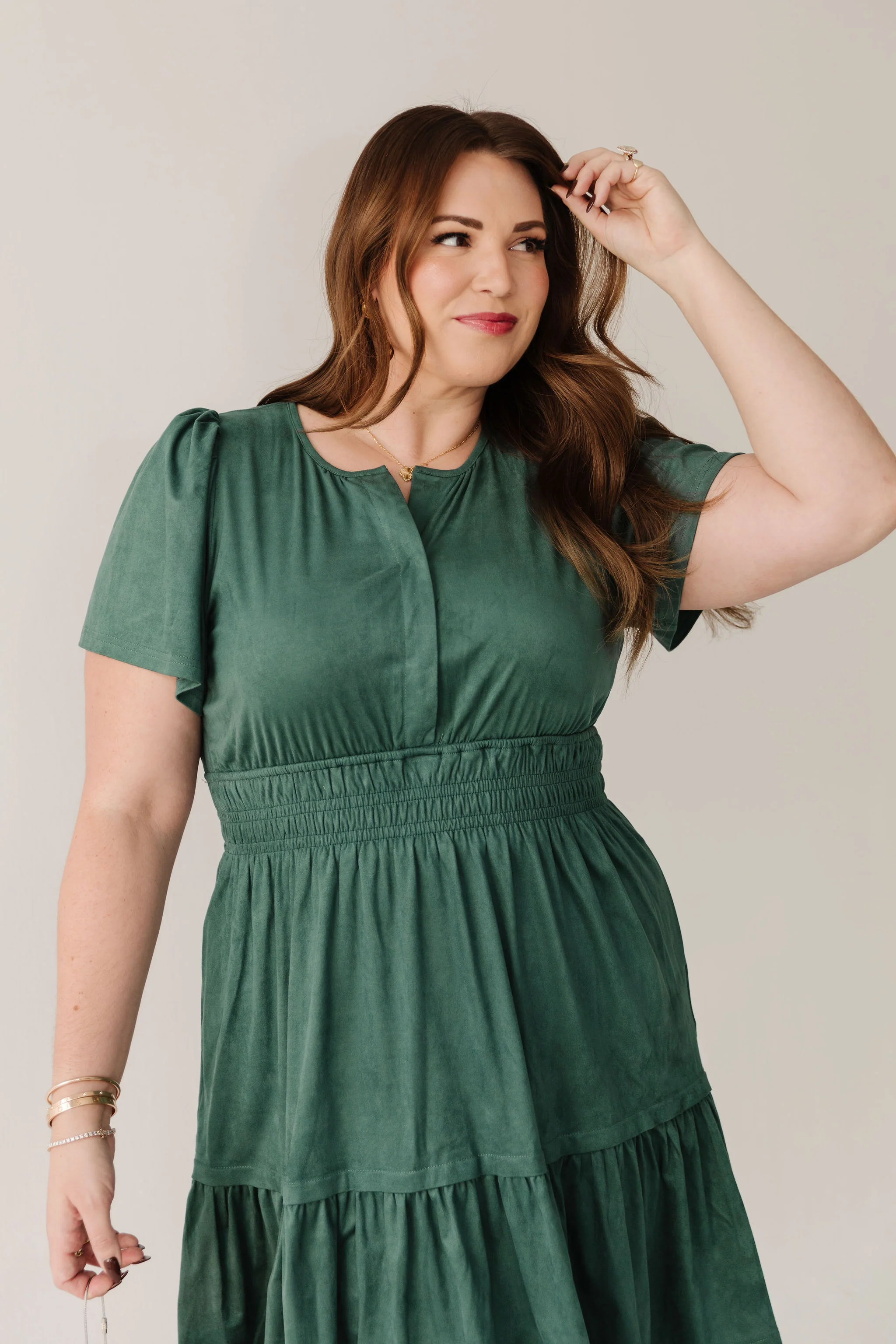 THE JASMINE SUEDE DRESS IN HUNTER GREEN - Image 7