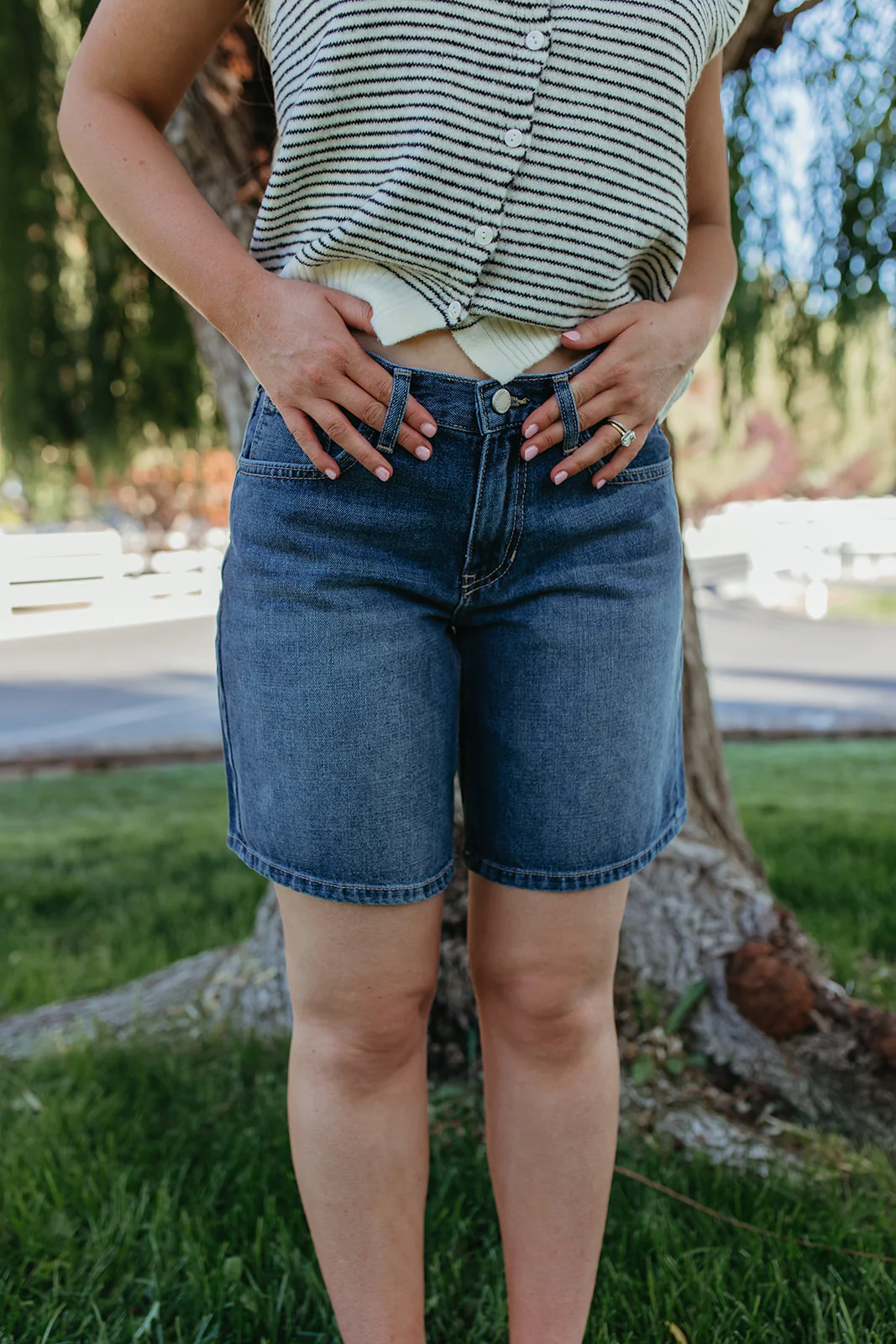 THE JBD JORT IN MEDIUM DENIM - Image 4