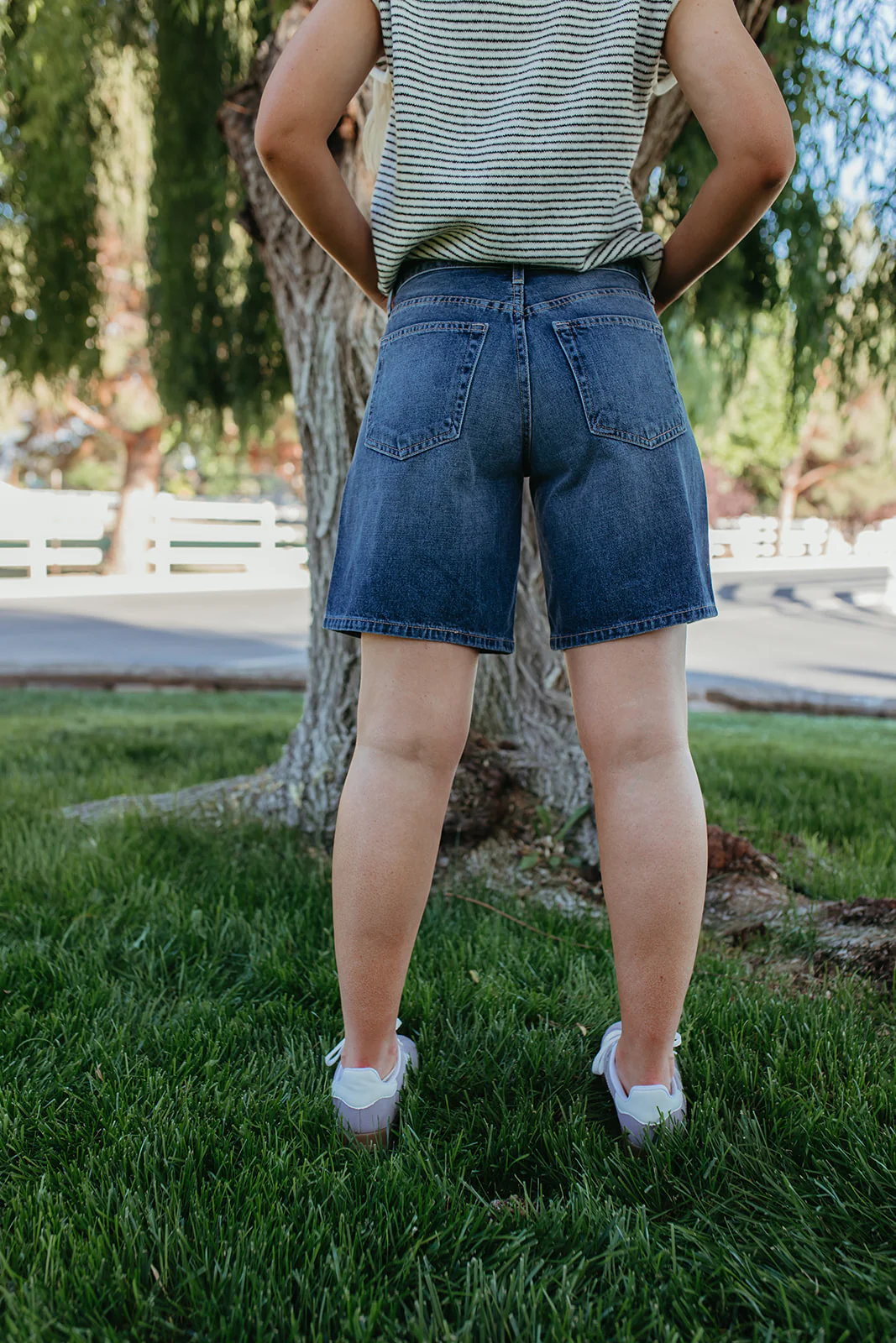 THE JBD JORT IN MEDIUM DENIM - Image 7
