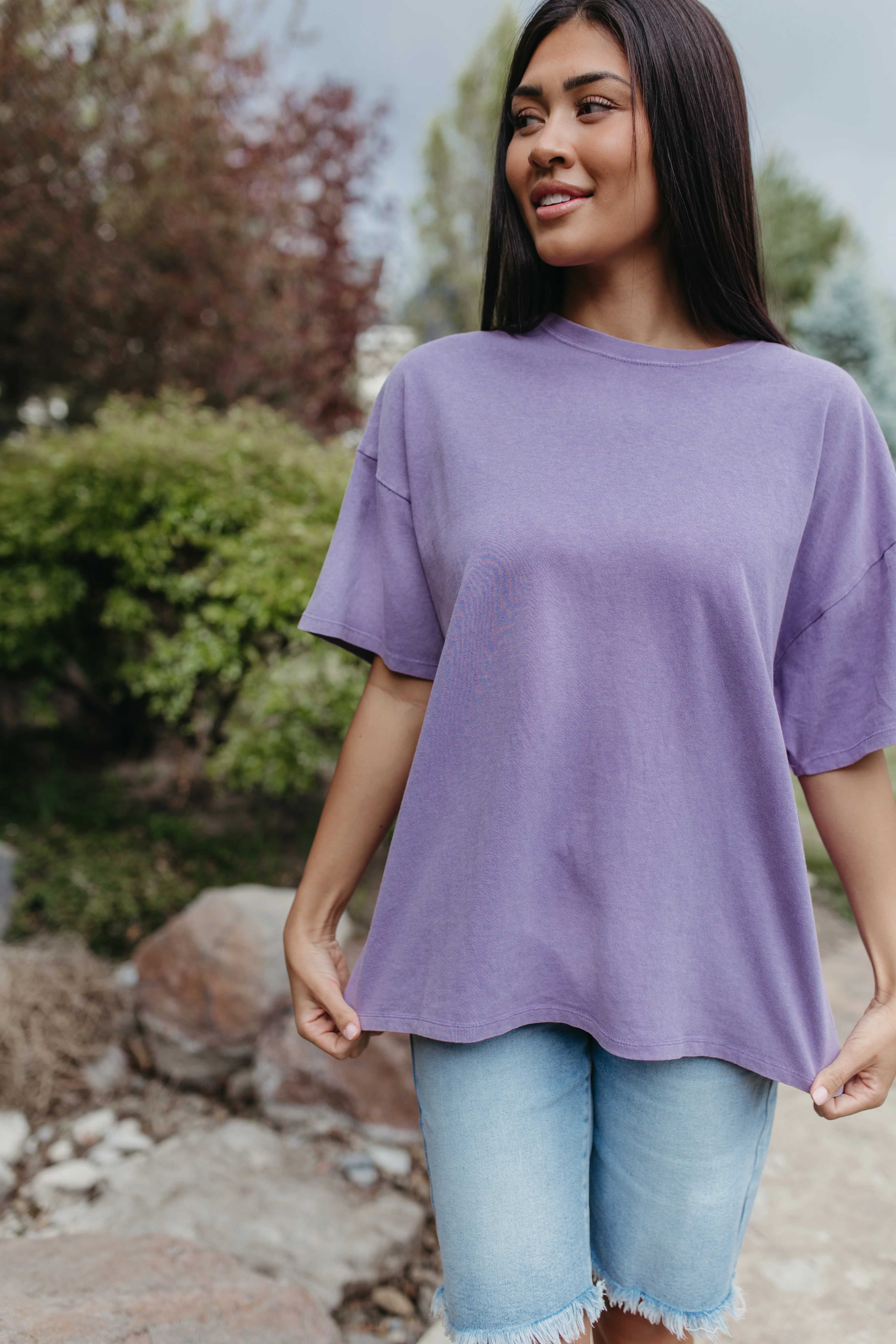 THE JOURNI OVERSIZED SHORT SLEEVE SHIRT IN DUSTY PURPLE - Image 6