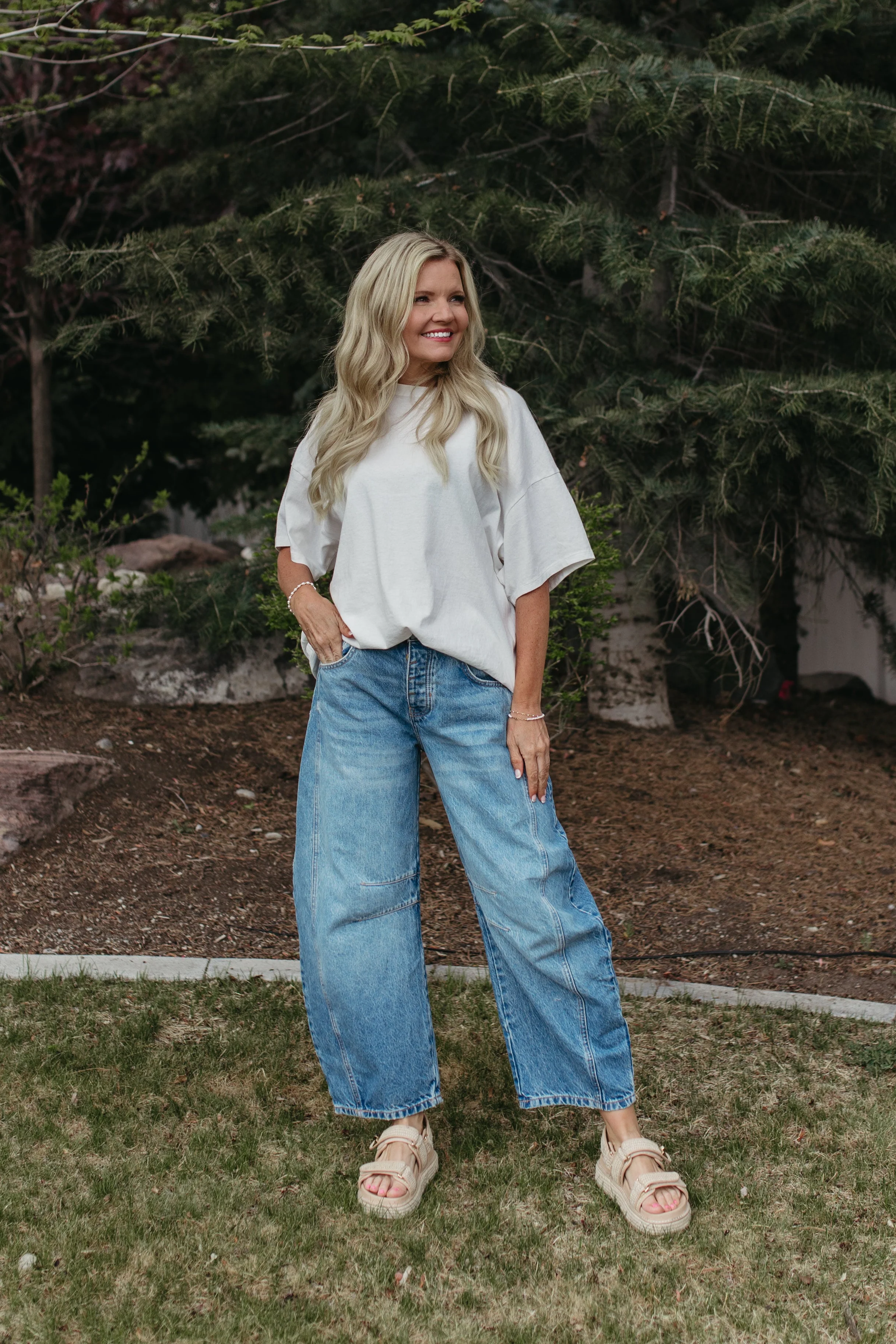 THE JOURNI OVERSIZED SHORT SLEEVE SHIRT IN OFF WHITE - Image 2