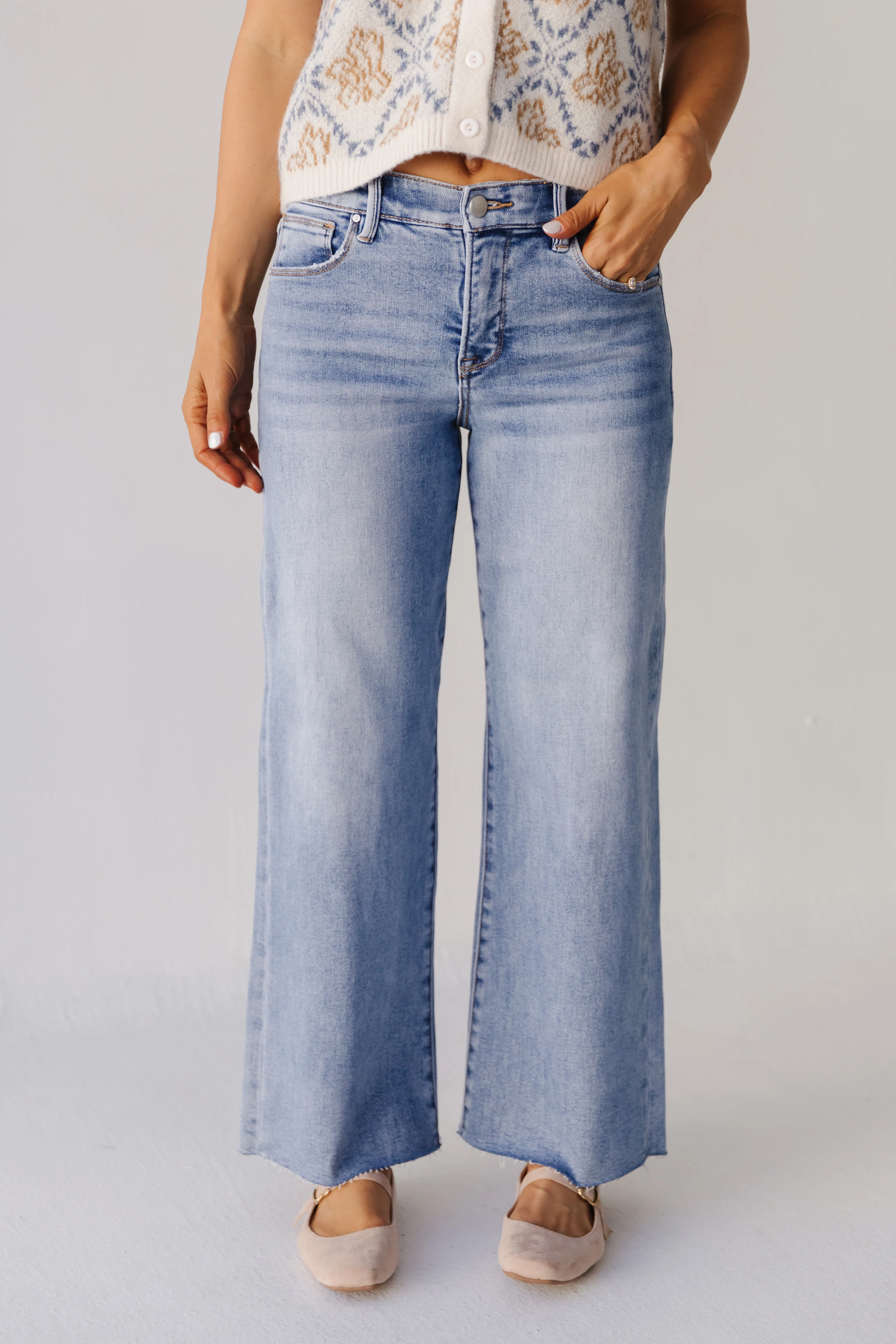 THE JULIA MID-RISE WIDE LEG JEANS IN MEDIUM WASH - Image 2