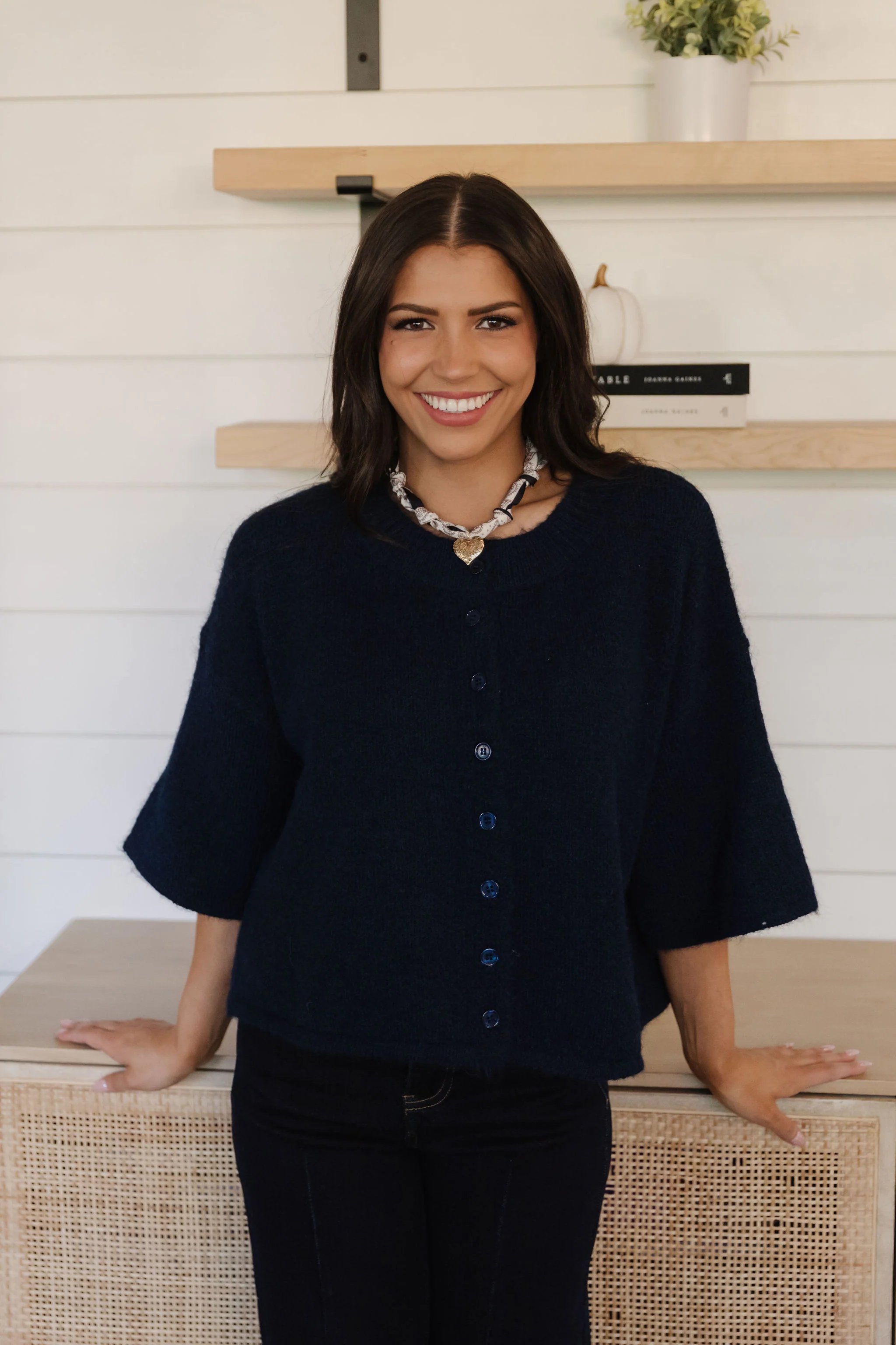 THE KATELYNN KNIT CARDIGAN IN NAVY - Image 2