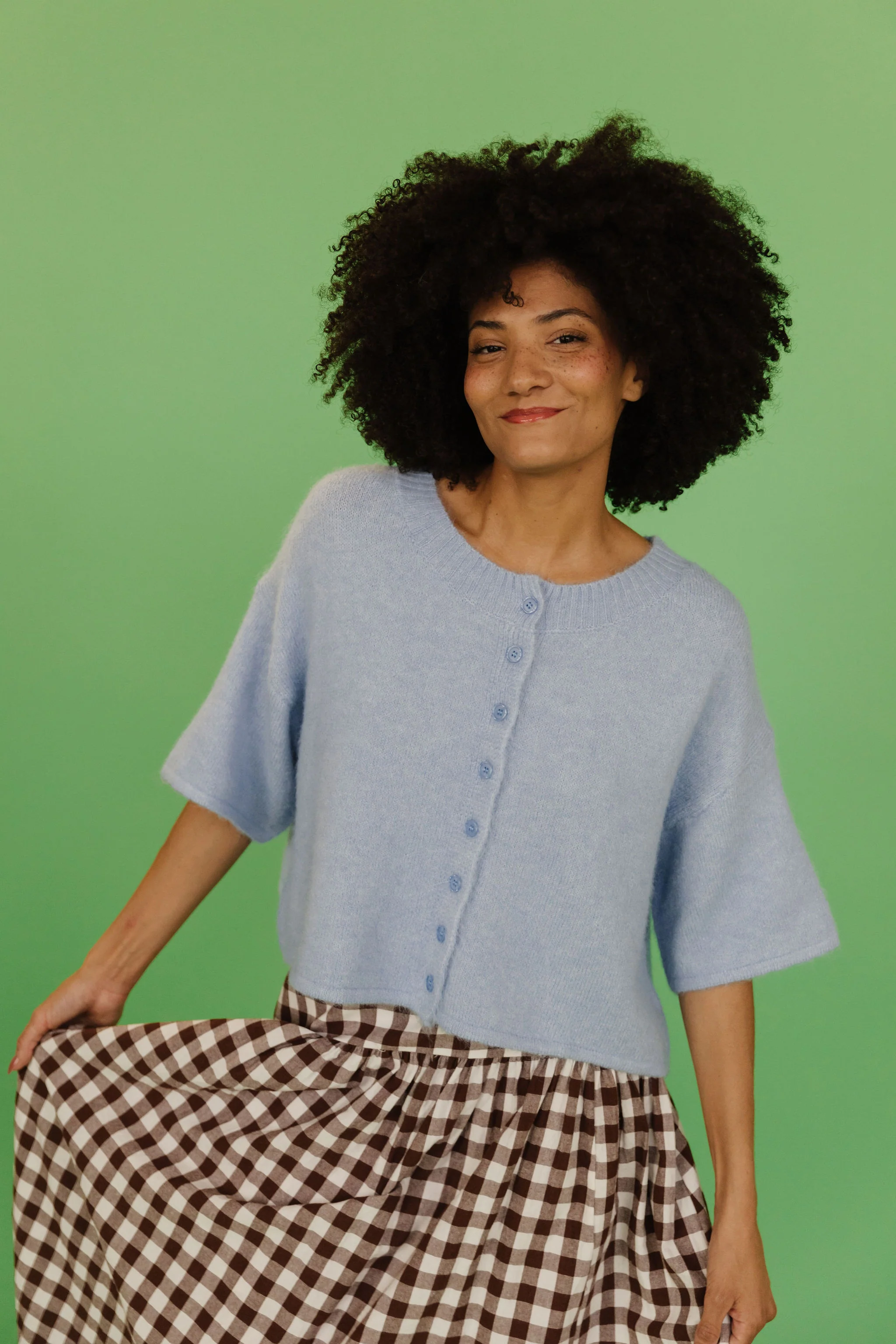 THE KATELYNN KNIT CARDIGAN IN PALE BLUE - Image 3