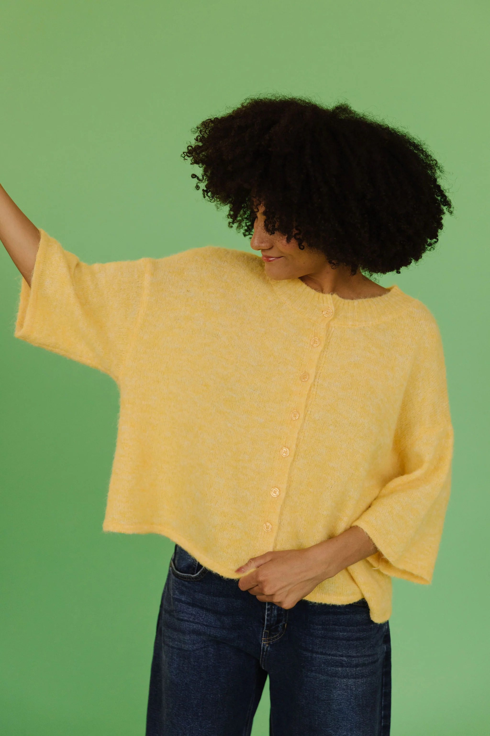 THE KATELYNN KNIT CARDIGAN IN YELLOW - Image 5