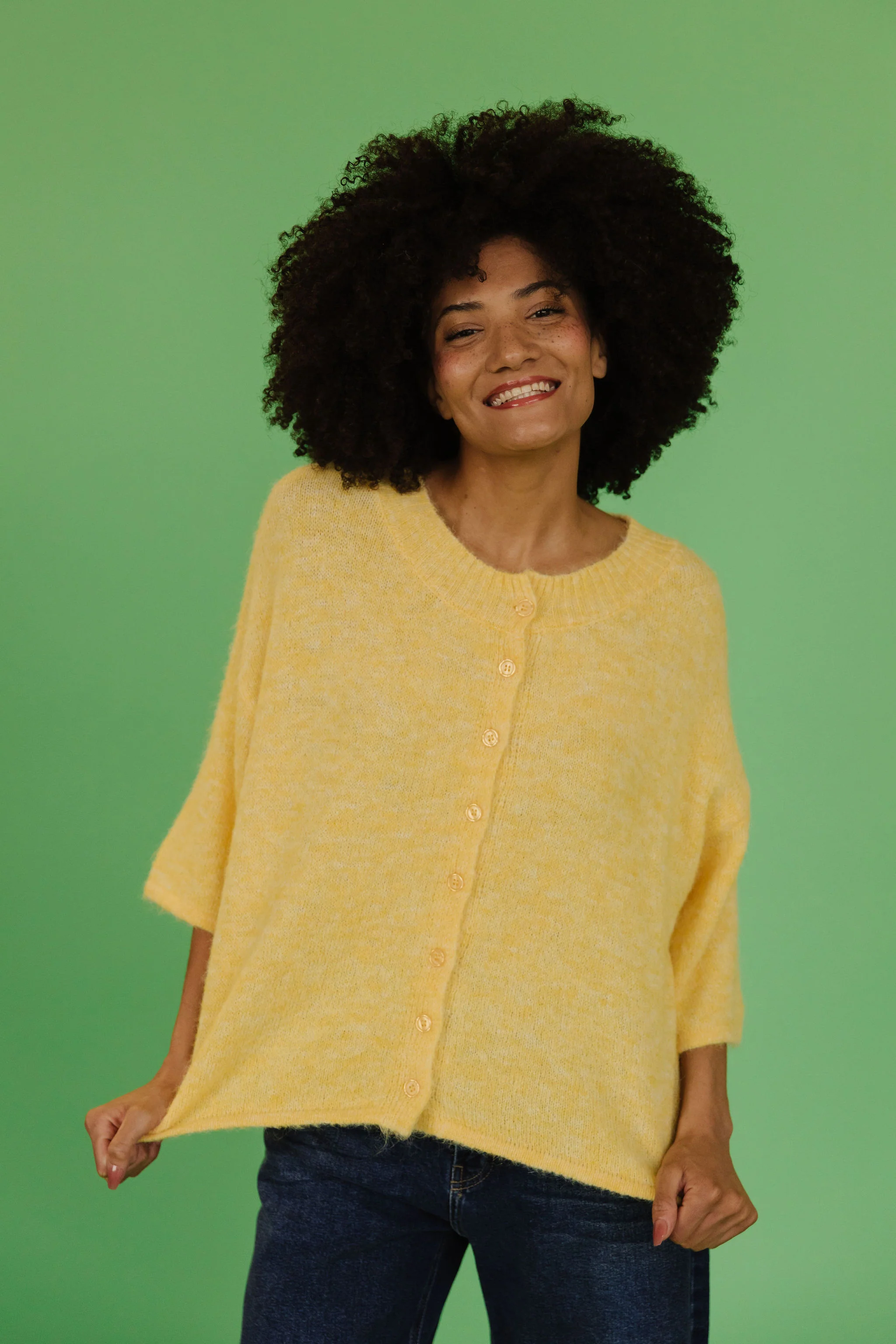 THE KATELYNN KNIT CARDIGAN IN YELLOW - Image 6