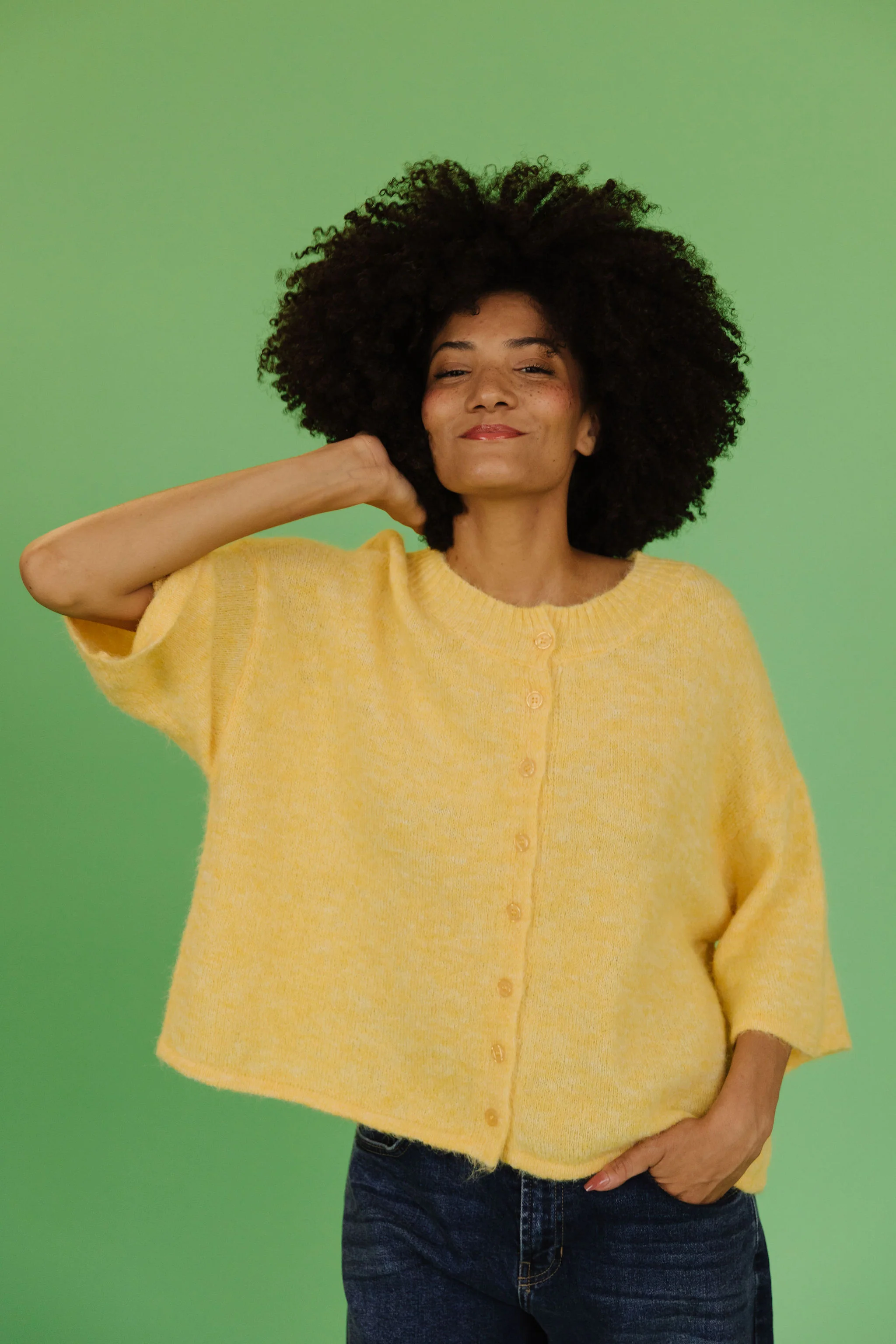 THE KATELYNN KNIT CARDIGAN IN YELLOW - Image 7