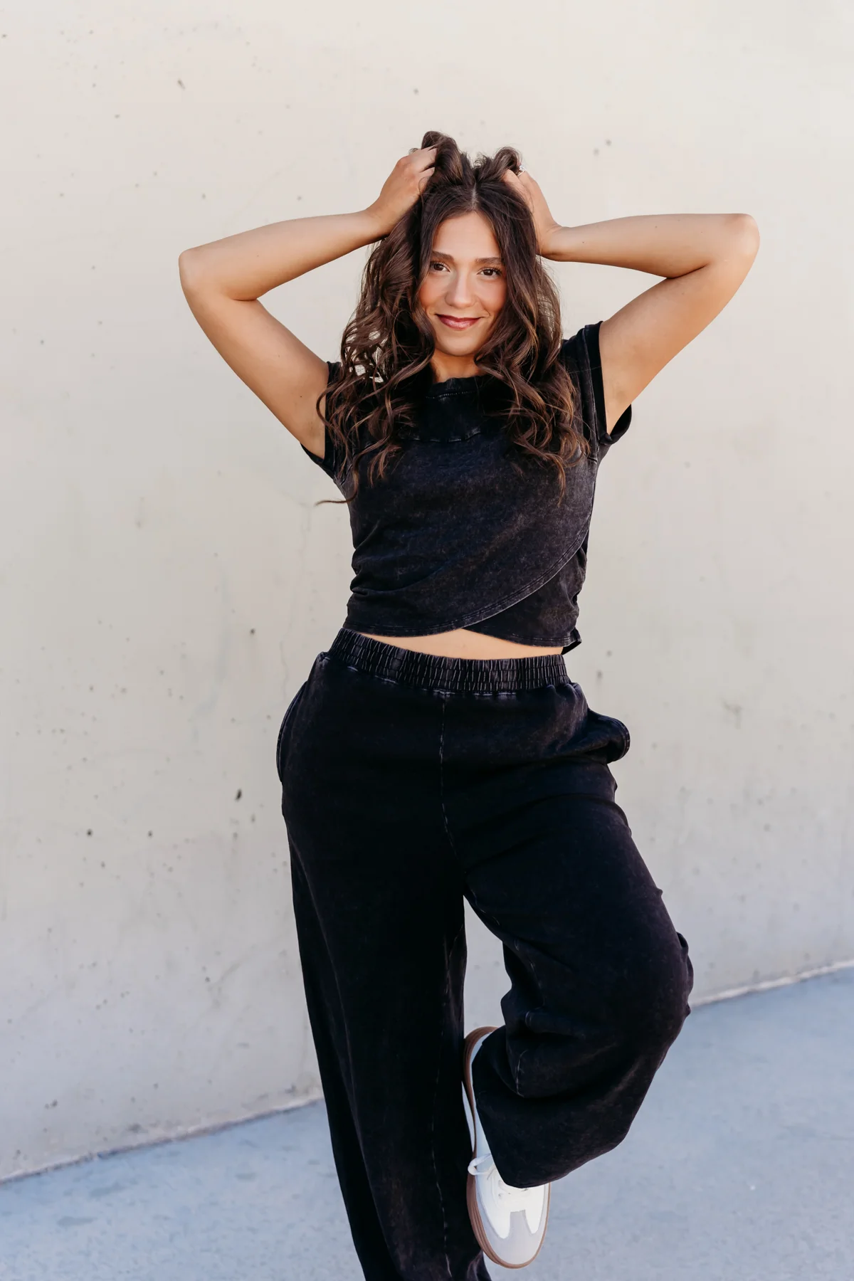 THE KYLIE CROSSOVER SET IN BLACK - Image 5