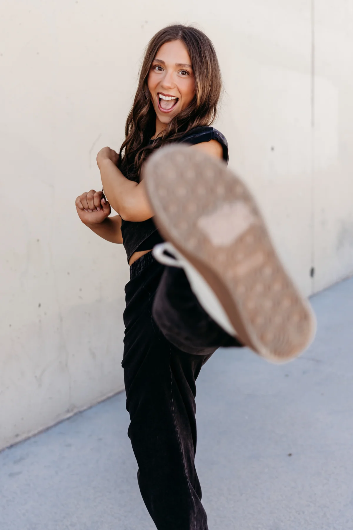 THE KYLIE CROSSOVER SET IN BLACK - Image 6