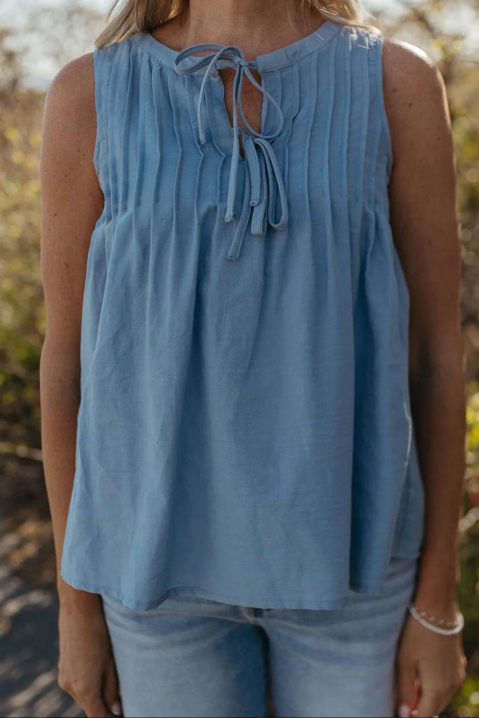 THE KINSLEY PINTUCK COTTON BLOUSE IN BLUE - Image 6