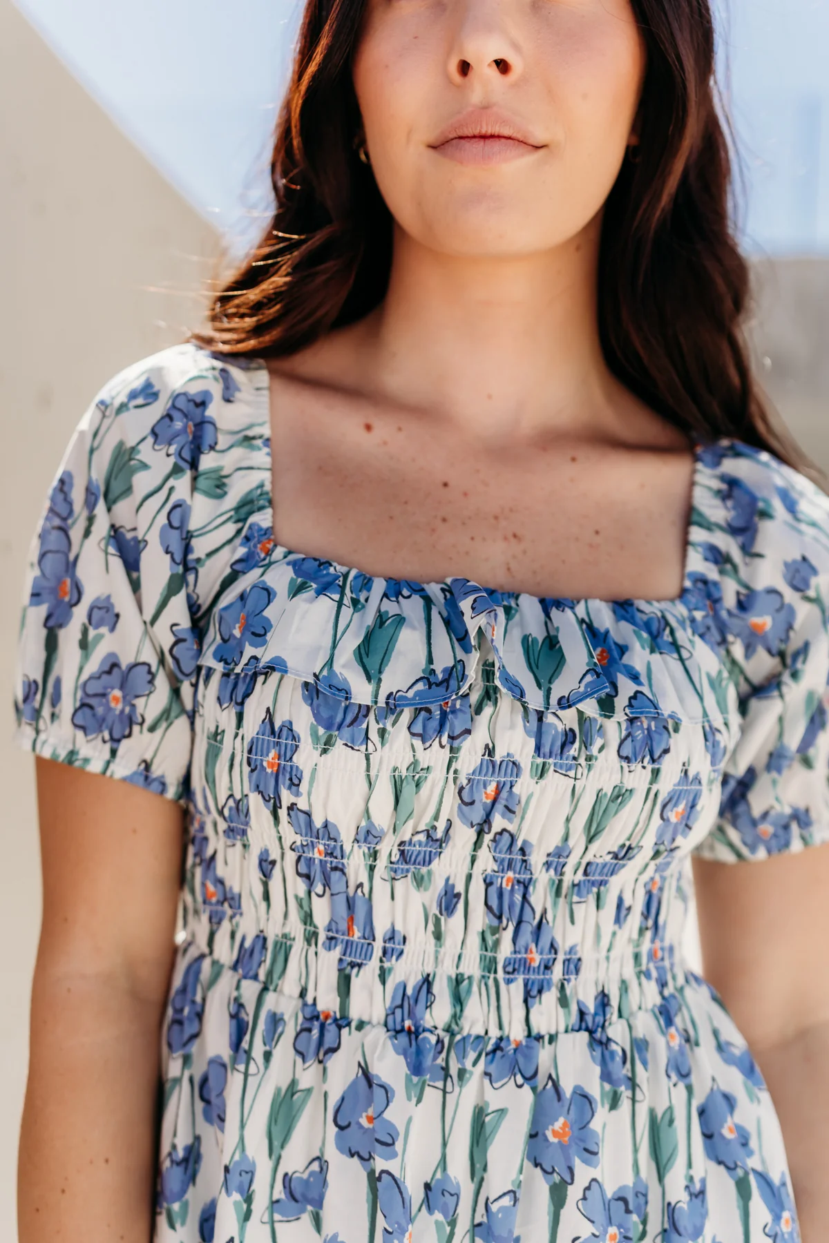 THE LEEANN FLORAL MIDI DRESS IN BLUE - Image 4