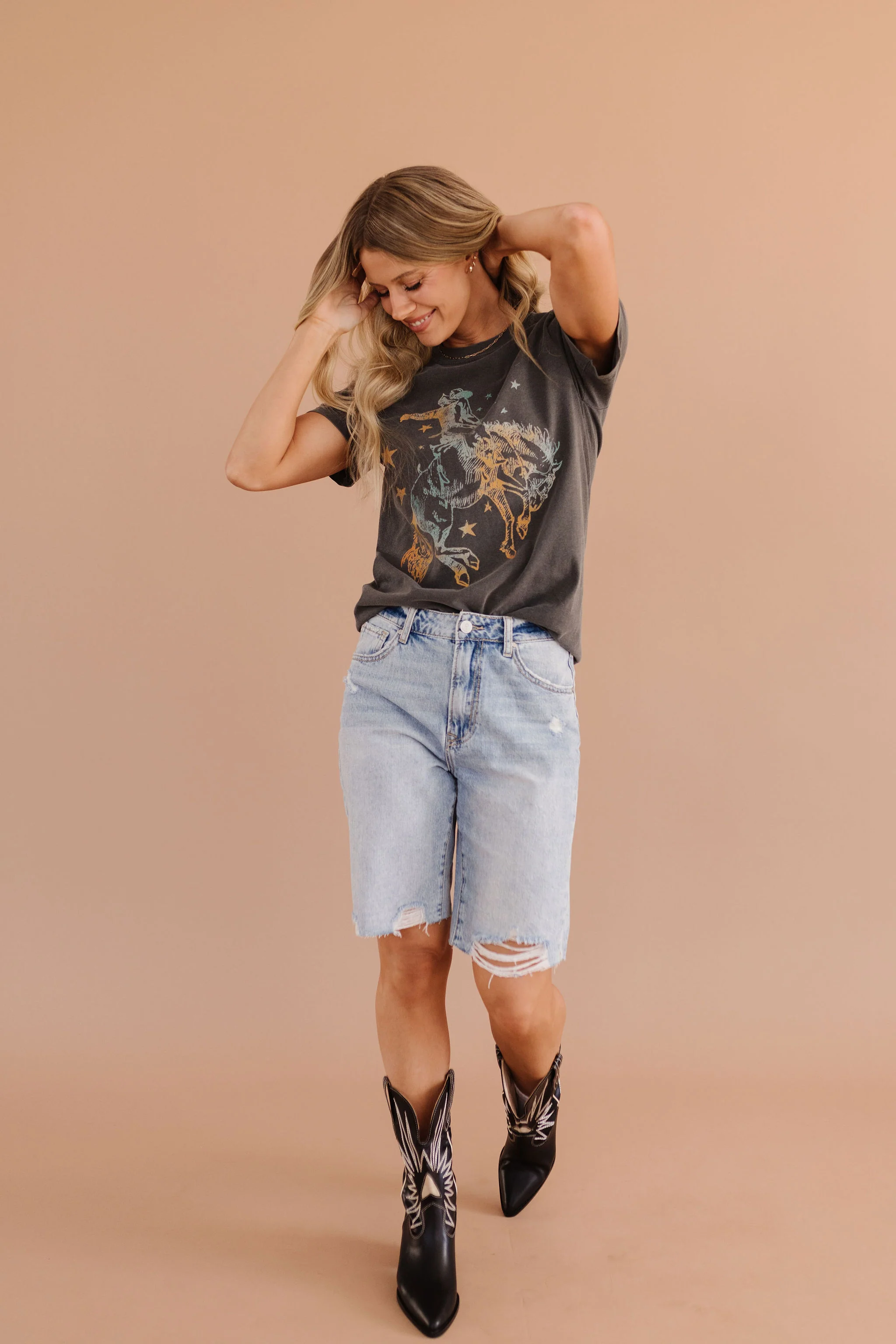 THE LILO HIGH RISE DISTRESSED BERMUDA SHORTS IN MEDIUM WASH - Image 24