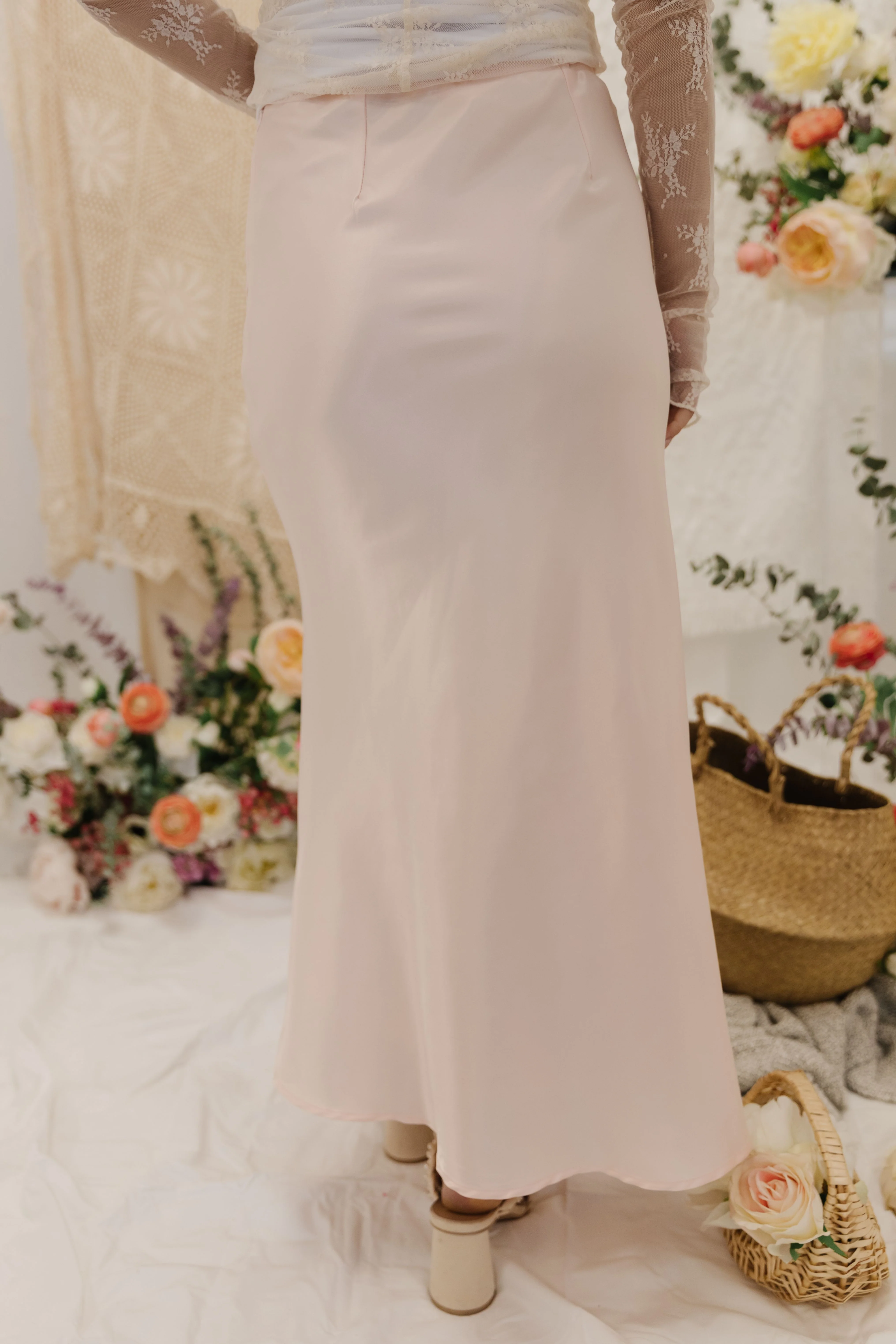 THE MAISIE SATIN MAXI SKIRT IN BABY PINK - Image 6