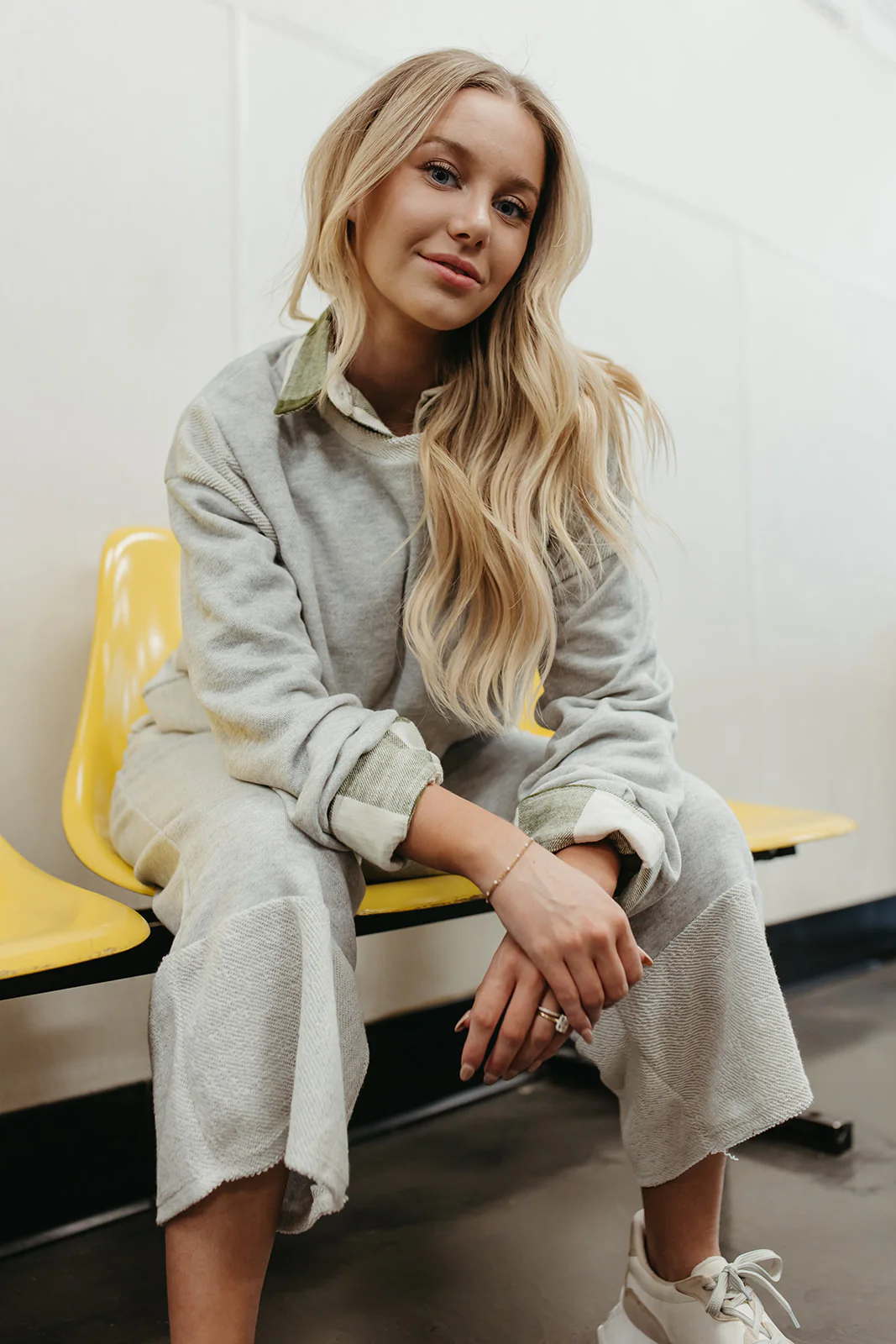 THE MAXWELL LOUNGE SET IN GREY - Image 4