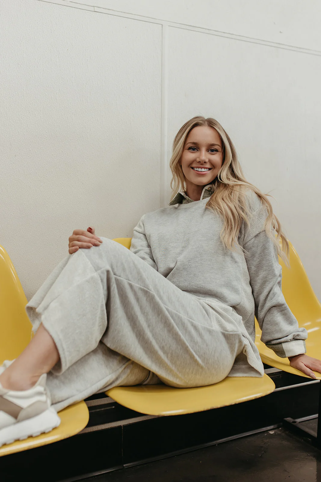 THE MAXWELL LOUNGE SET IN GREY - Image 7