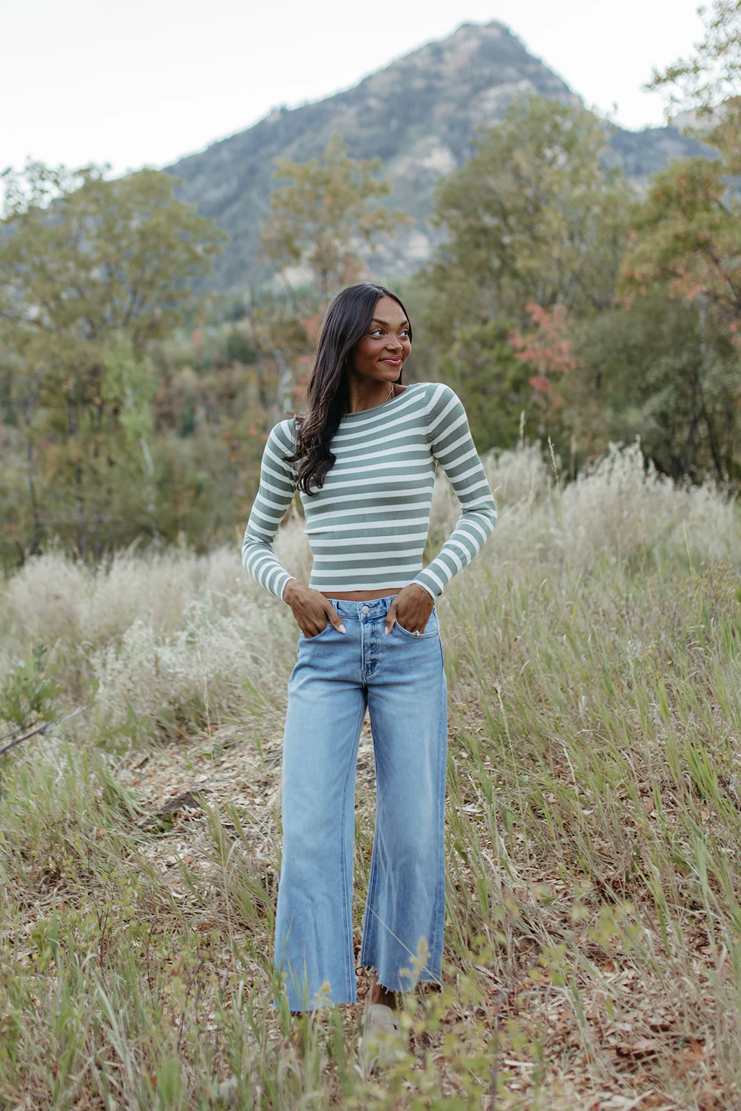 THE MEGAN MIDRISE RAW HEM JEANS - Image 3