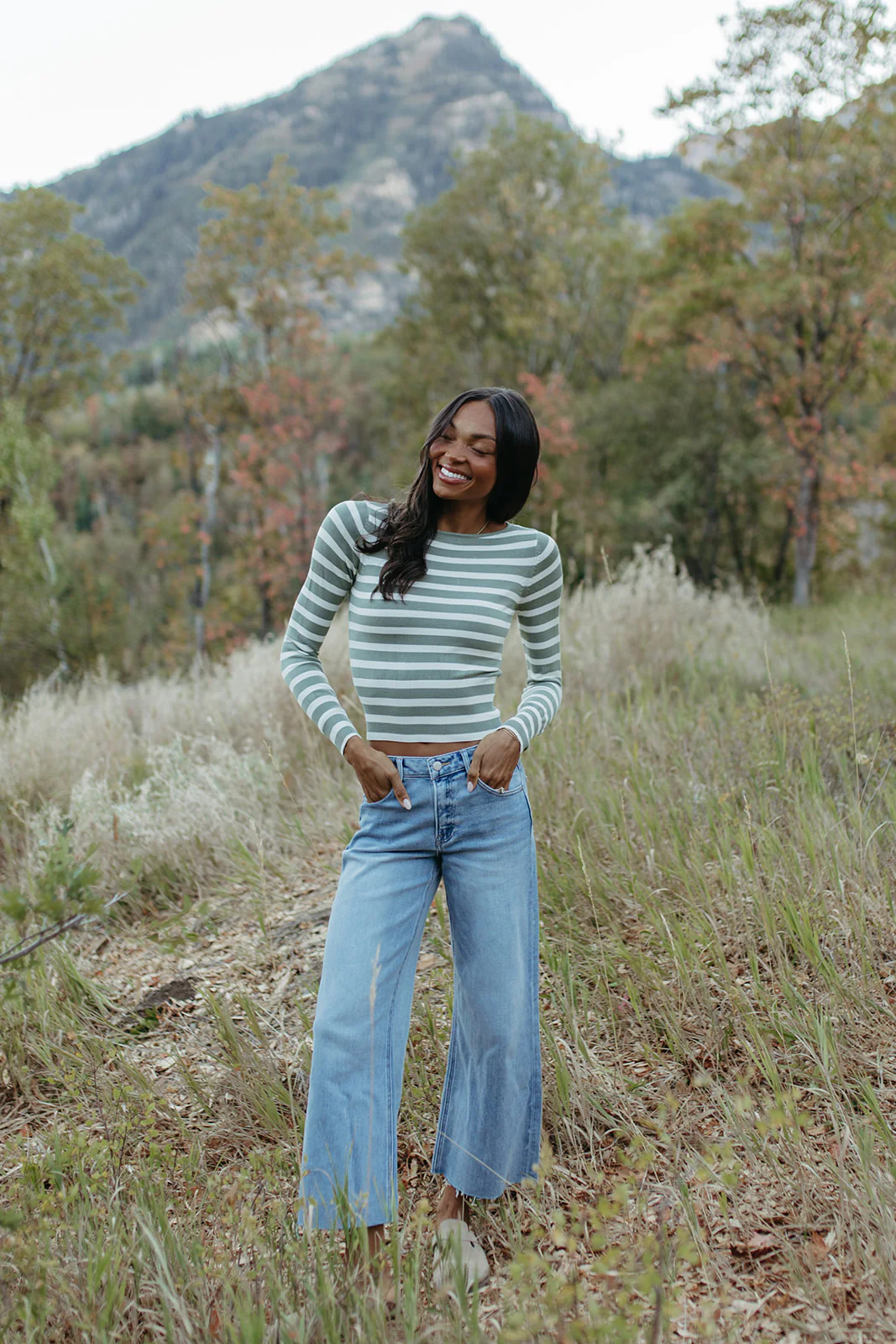 THE MEGAN MIDRISE RAW HEM JEANS - Image 5