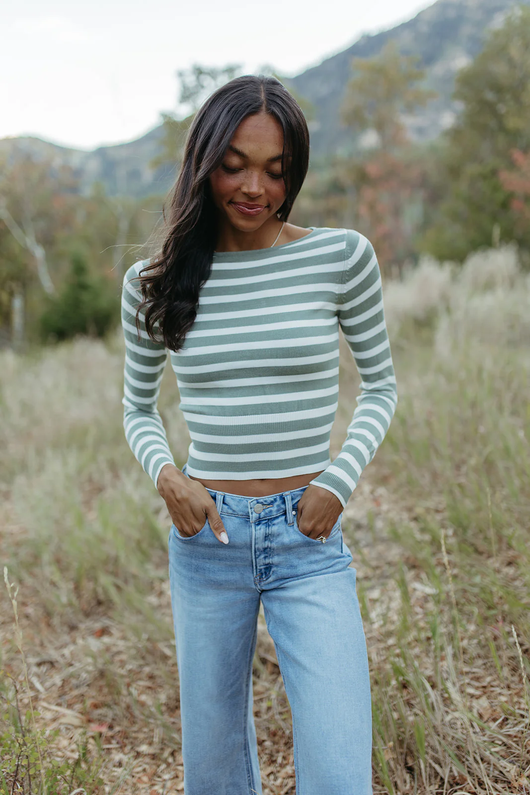 THE MEGAN MIDRISE RAW HEM JEANS - Image 7
